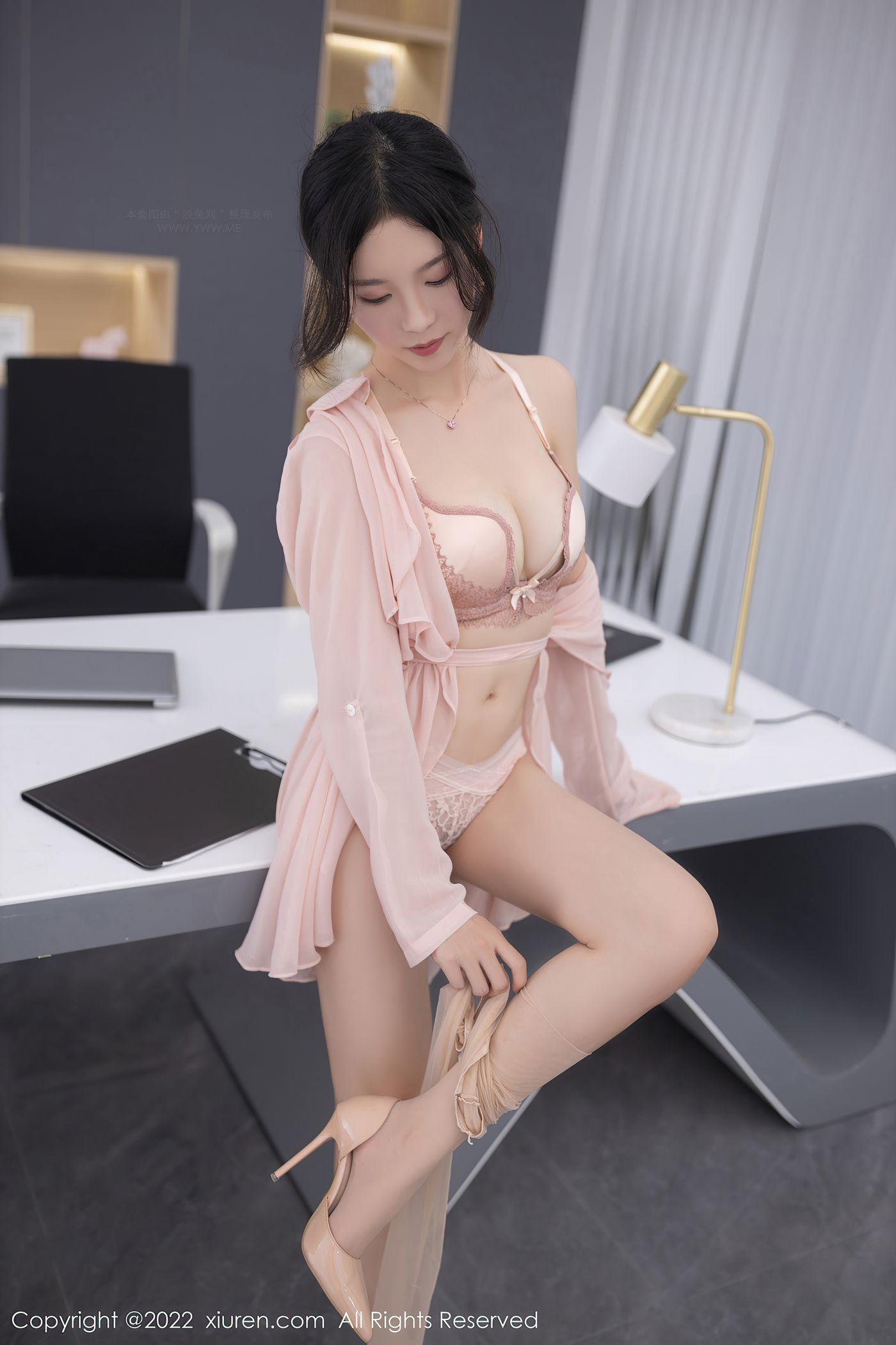 抖娘-利世 NO.114 [XIUREN秀人网] 2022.09.28 NO.5657 [79P]插图4