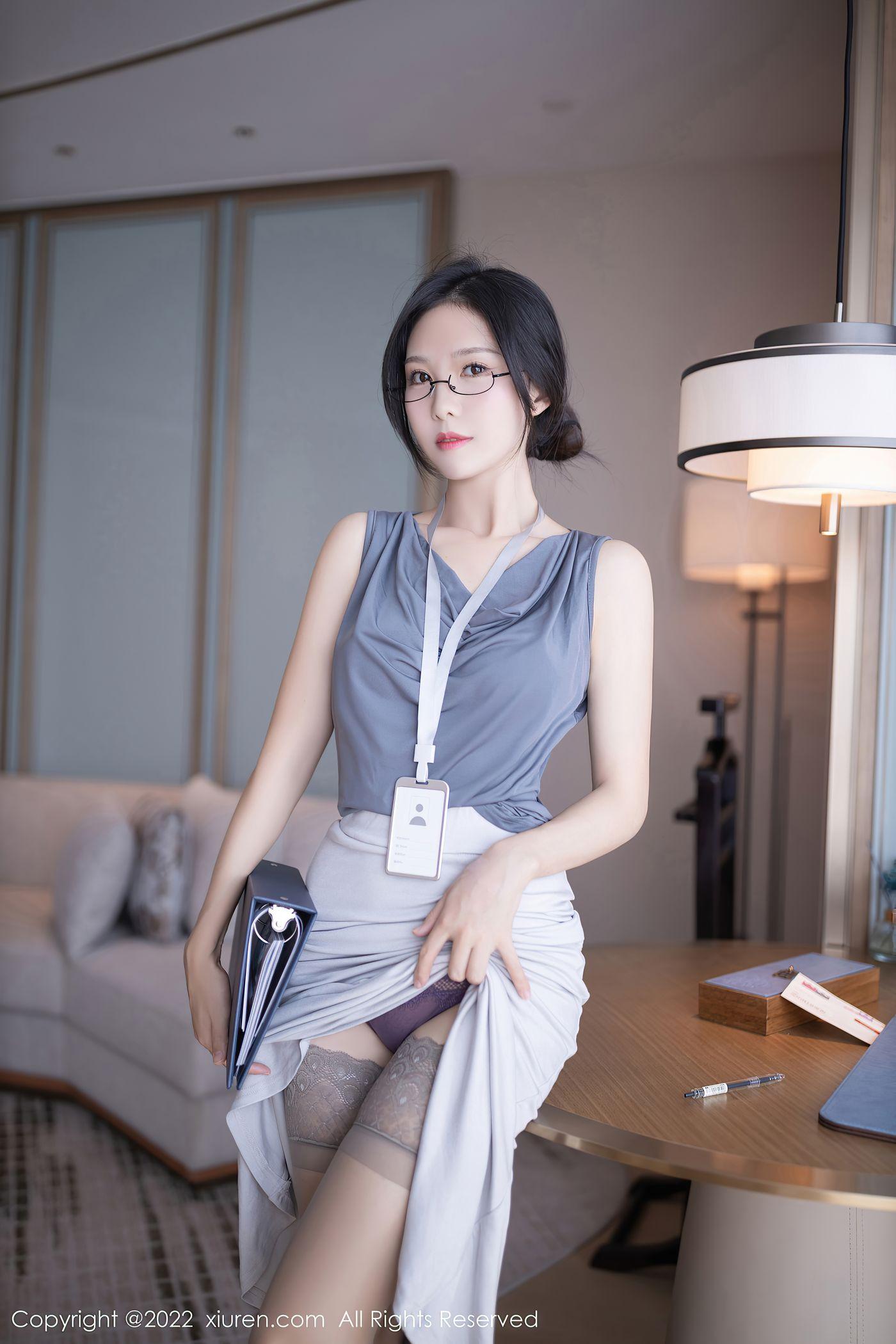 抖娘-利世 NO.120 [XIUREN秀人网] 2022.11.23 NO.5900[72P]插图2