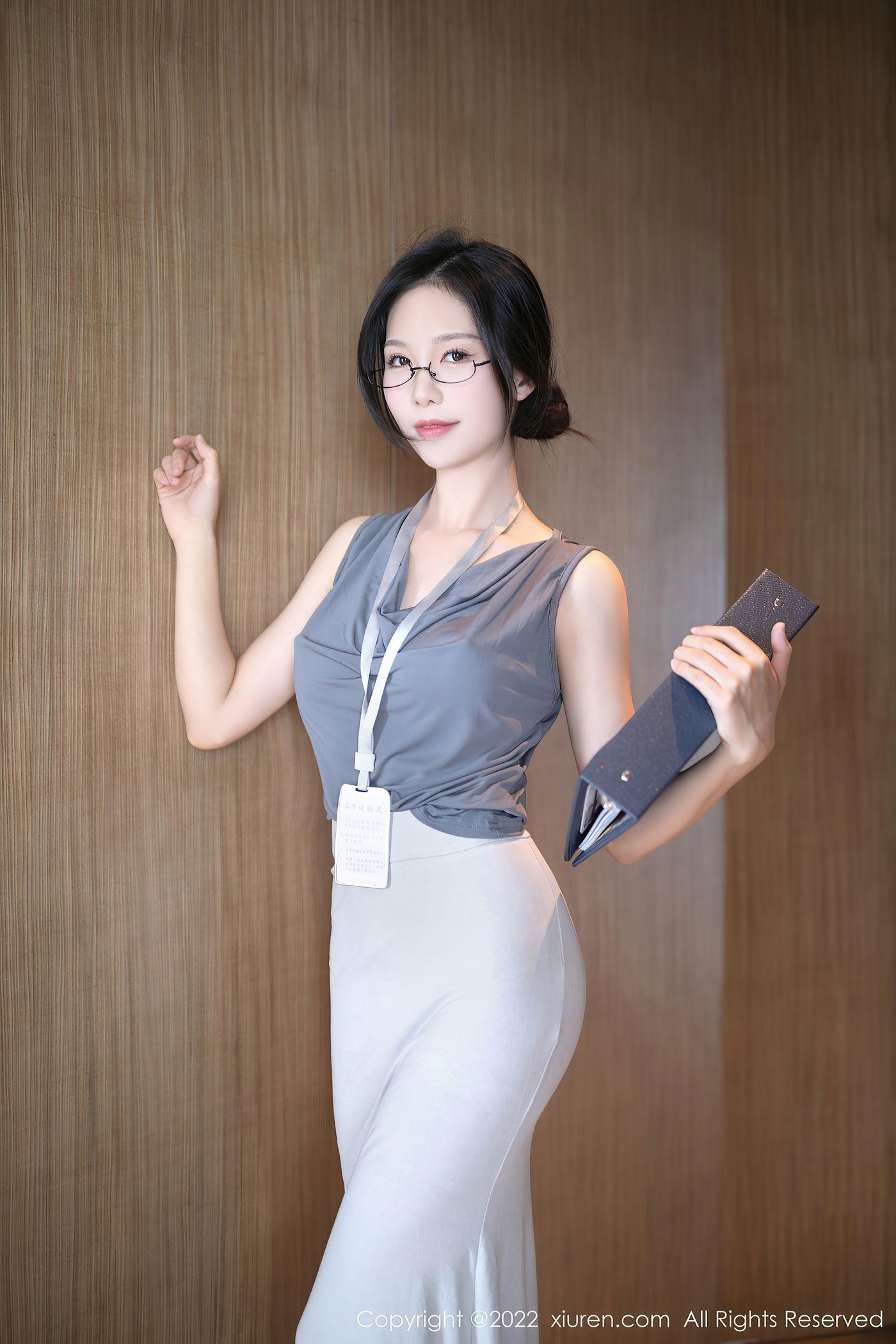 抖娘-利世 NO.120 [XIUREN秀人网] 2022.11.23 NO.5900[72P]插图1