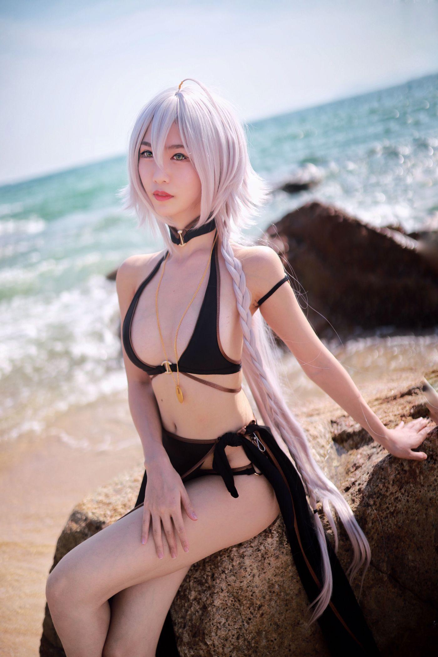 抖娘-利世 NO.046 黑贞德泳装[45P]插图1