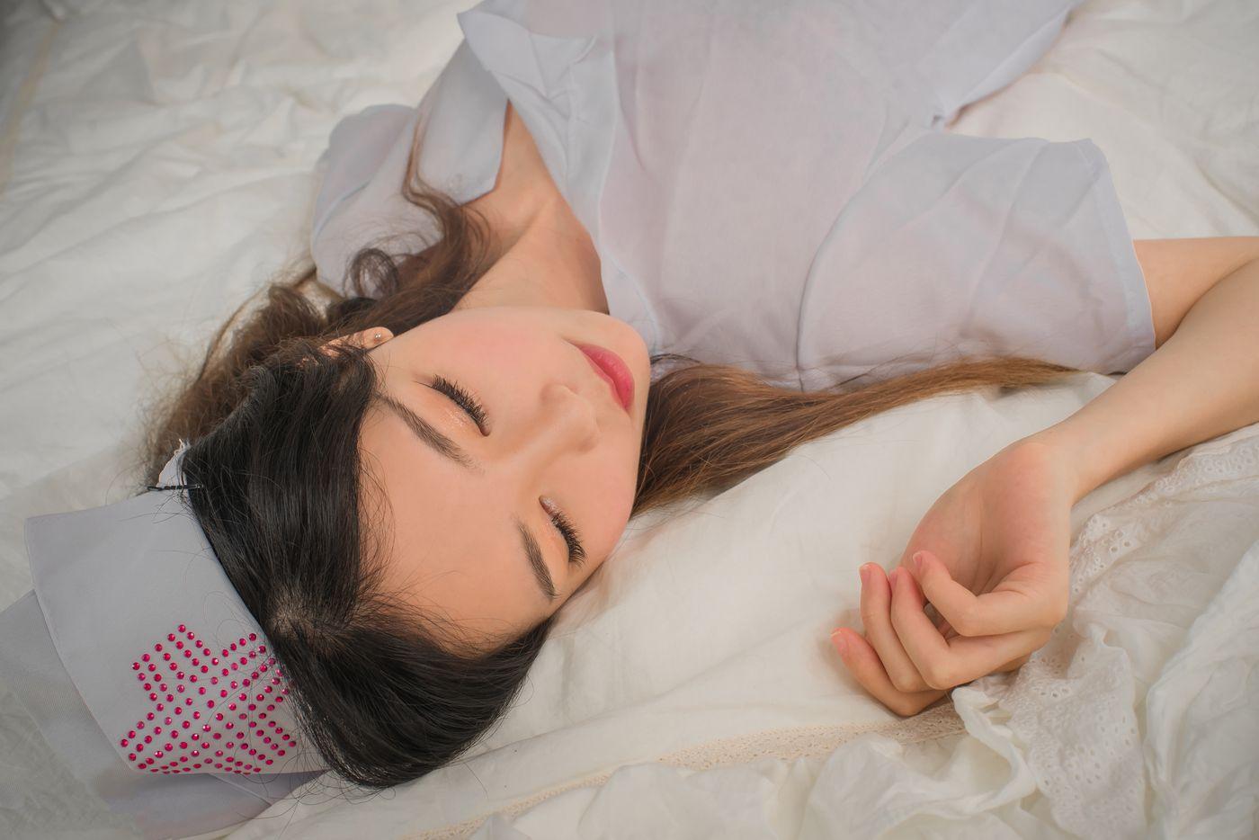 抖娘-利世 NO.007 俏皮小护士 [41P]插图8