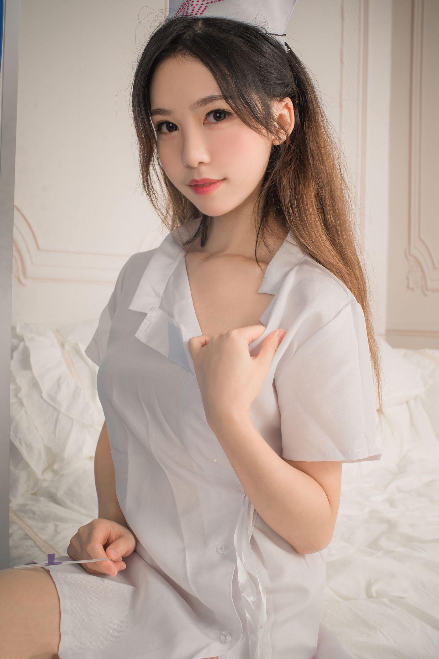 抖娘-利世 NO.007 俏皮小护士 [41P]插图2
