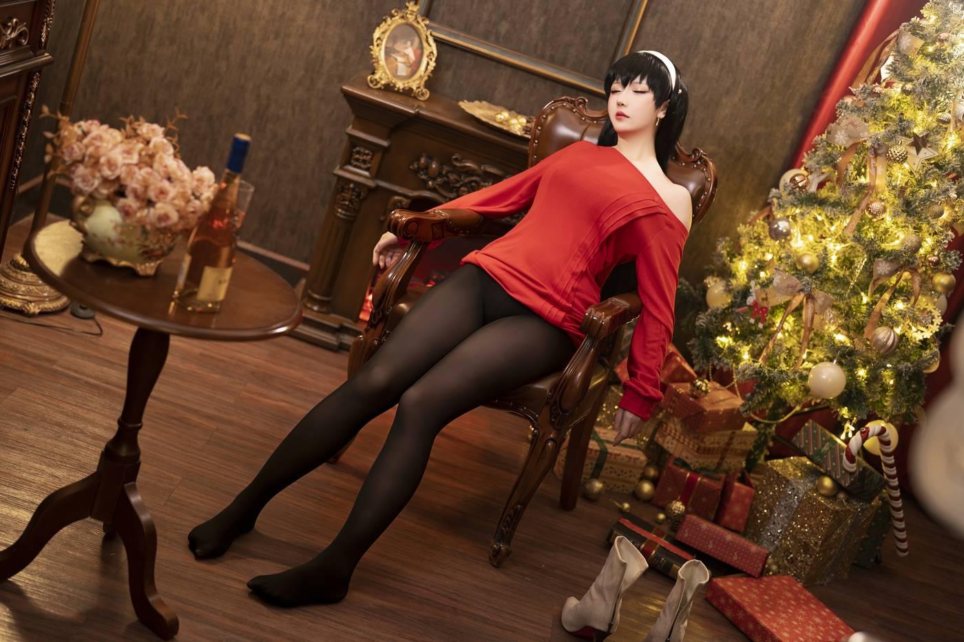 星之迟迟 – NO.137 约尔圣诞1 私服 [44P]插图1