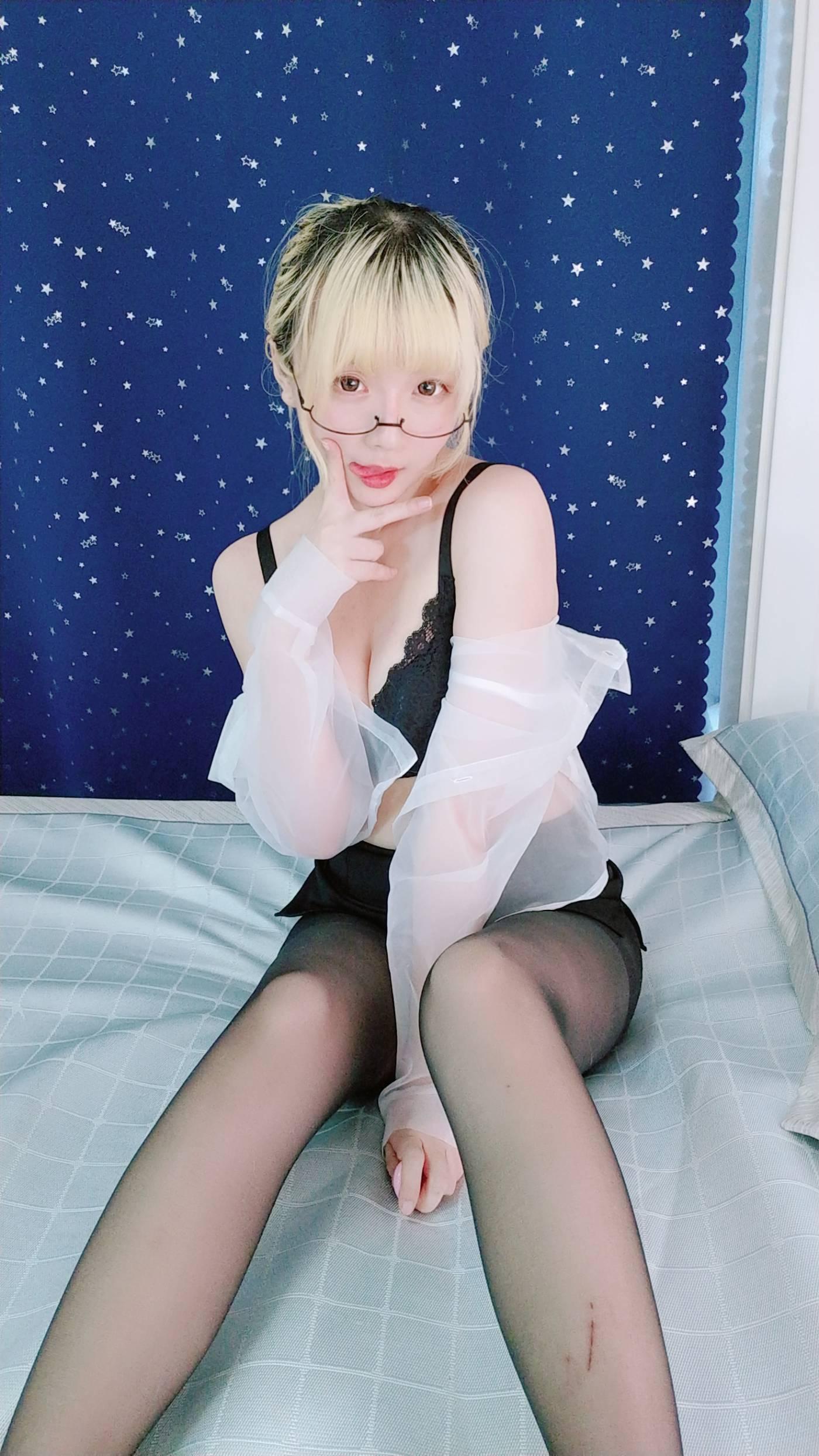 星之迟迟 – 定制01 -6-20 黑丝 [75P]插图5