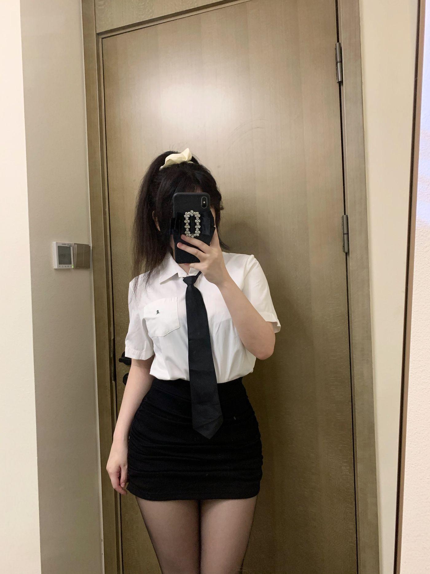 是依酱呀 NO.043 OL2 刚入职的新人[40P]插图3