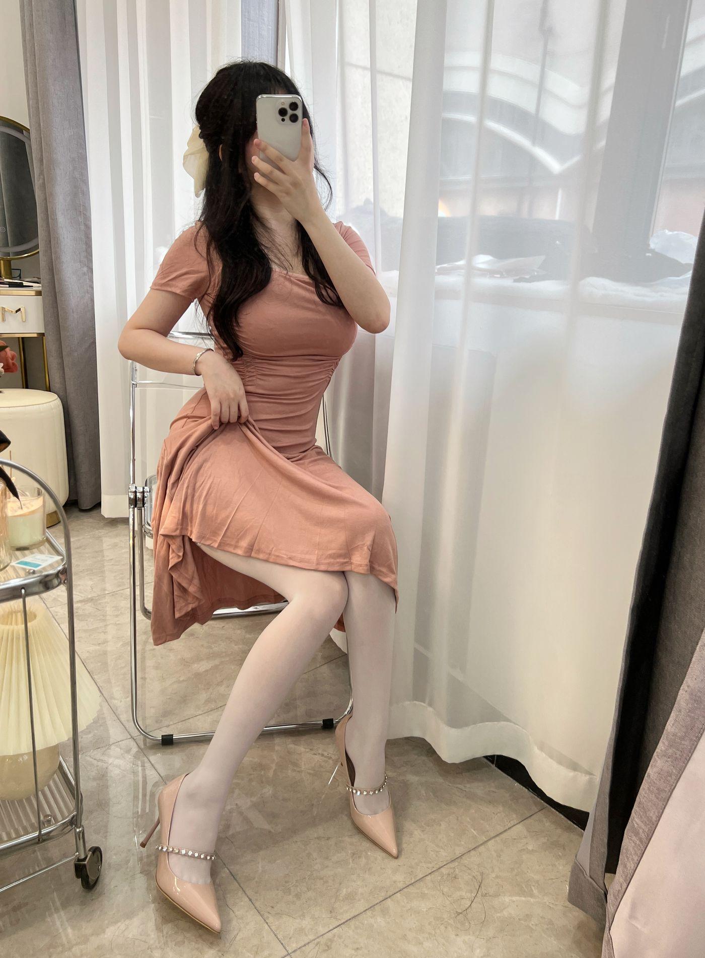 是依酱吖 NO.059 人妻 [31P]插图3
