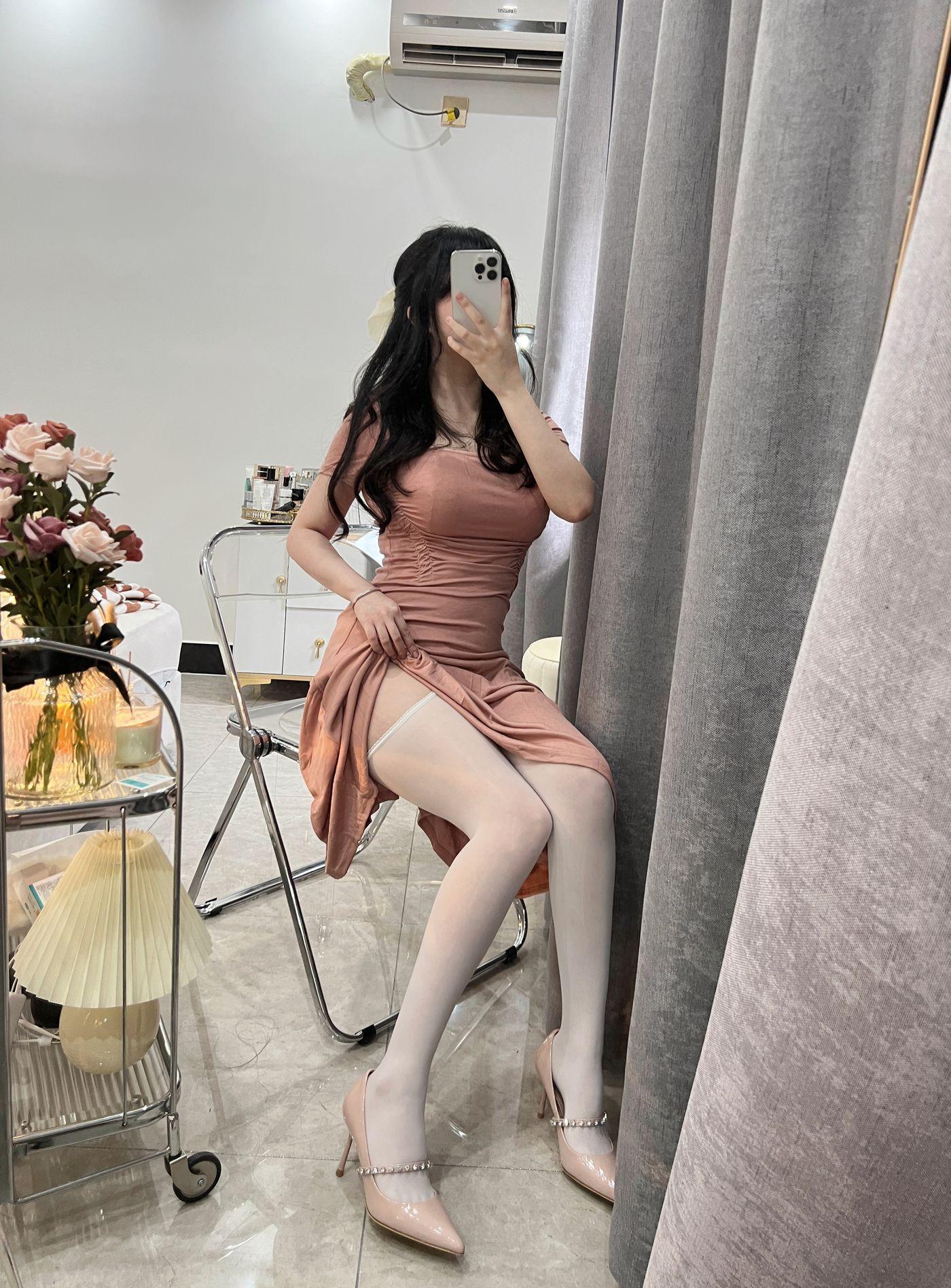 是依酱吖 NO.059 人妻 [31P]插图4