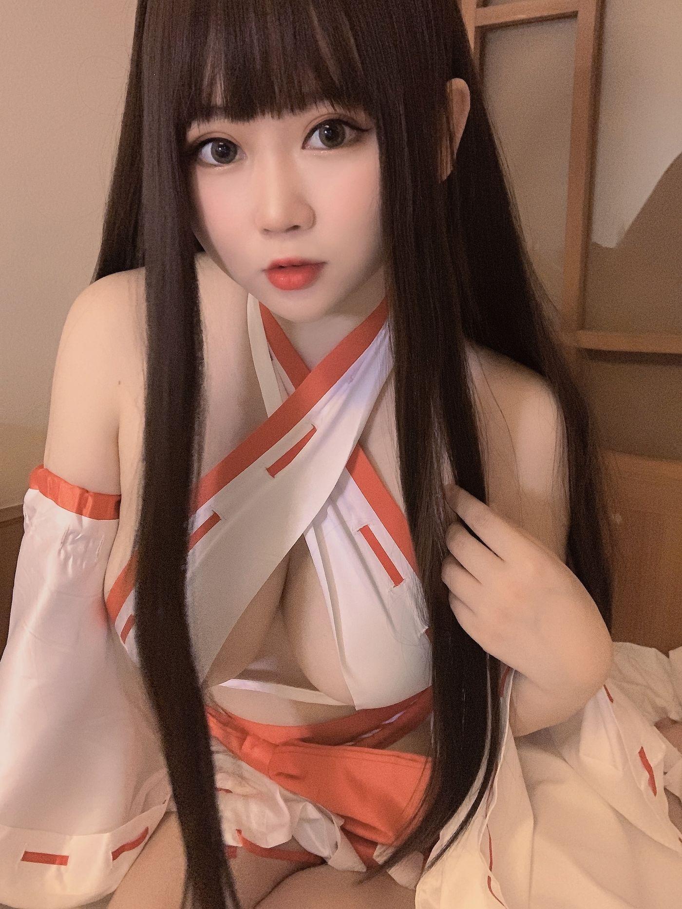 是依酱吖 NO.036 女巫[41P]插图