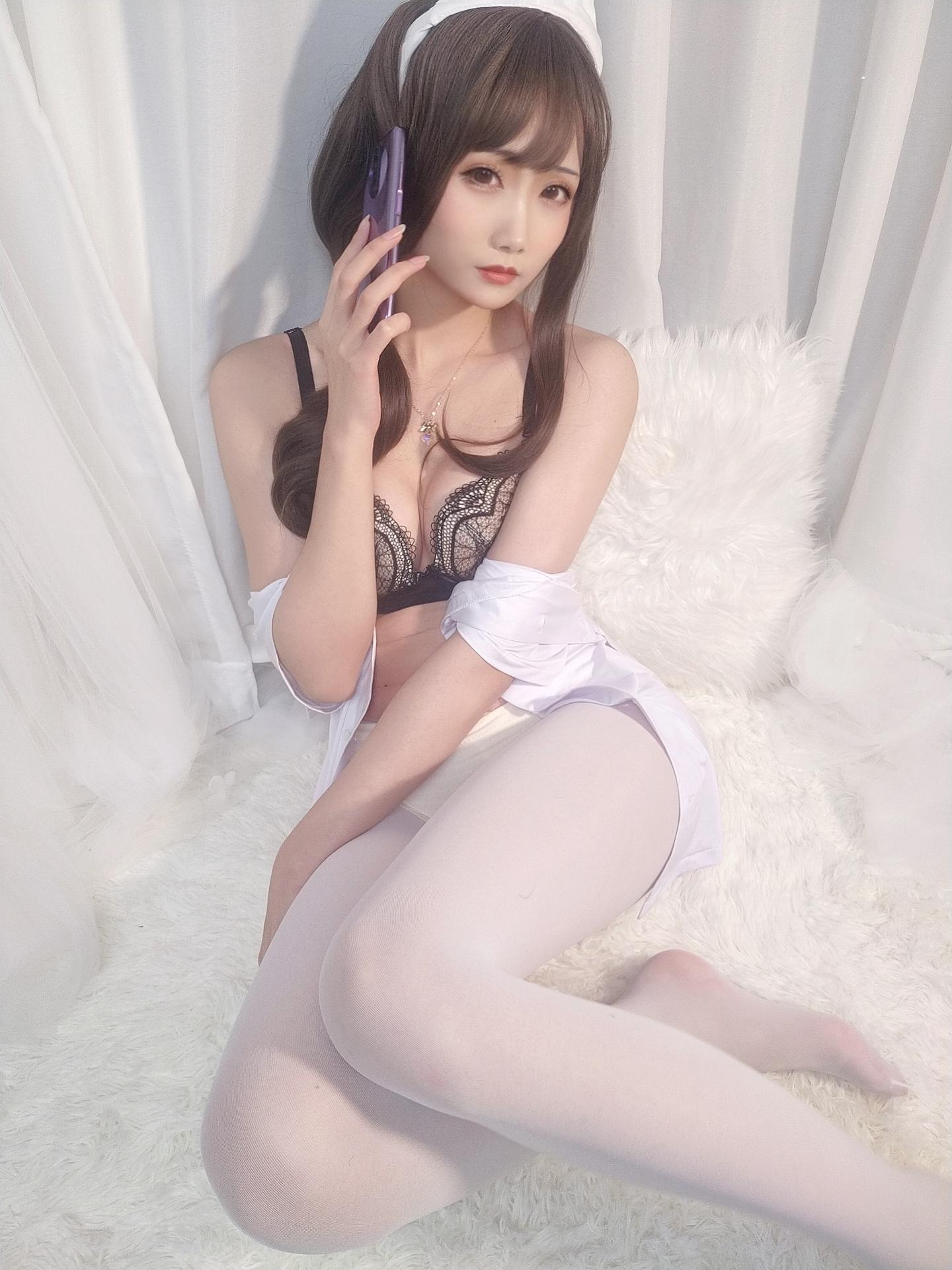 曉美媽 NO.025 圣诞自拍合辑 护士人妻雪夜魅魔紫色迷情 -01护士人妻[12P]插图6