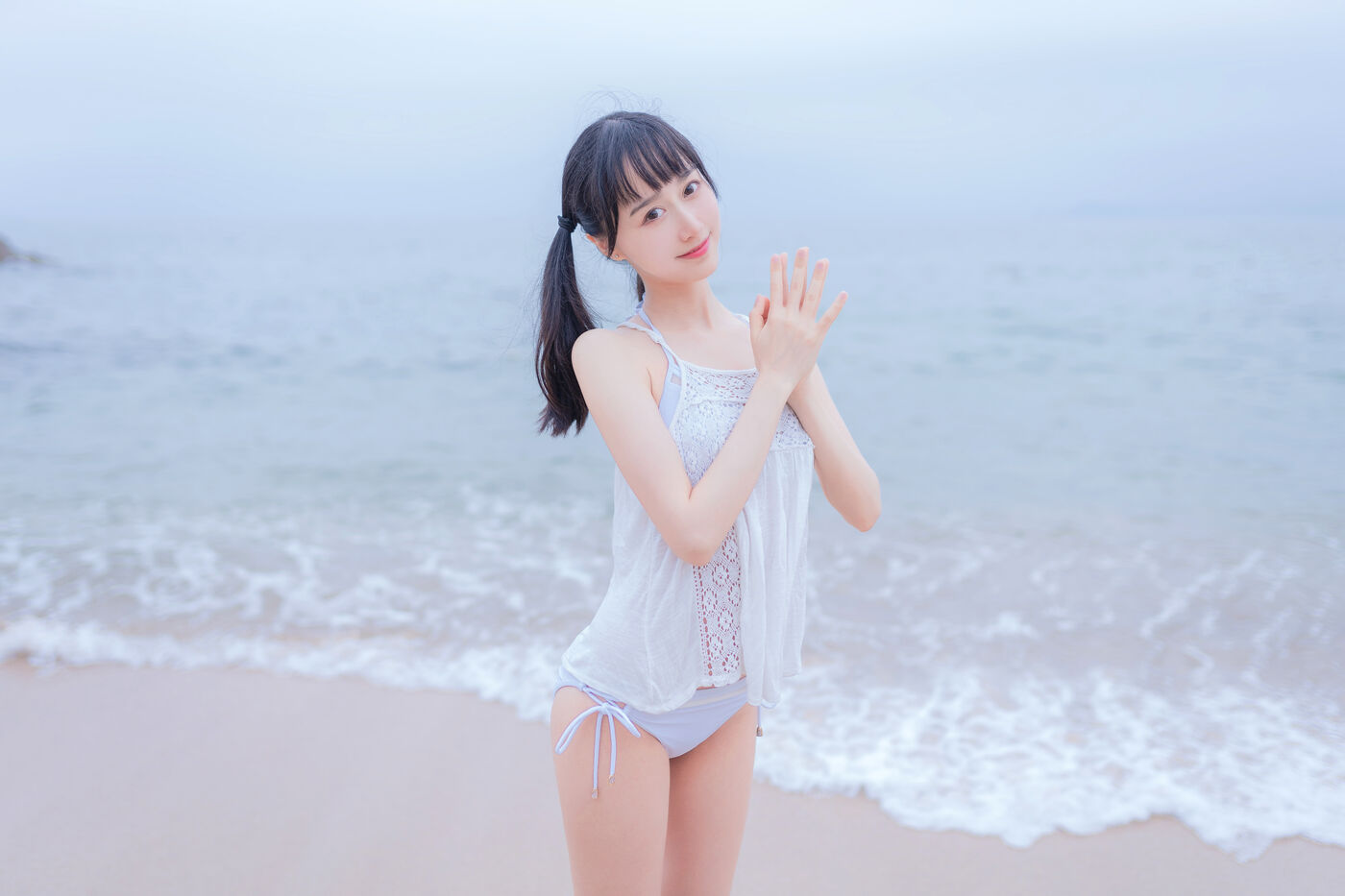 木绵绵OwO  海边白色比基尼 [30P]插图4
