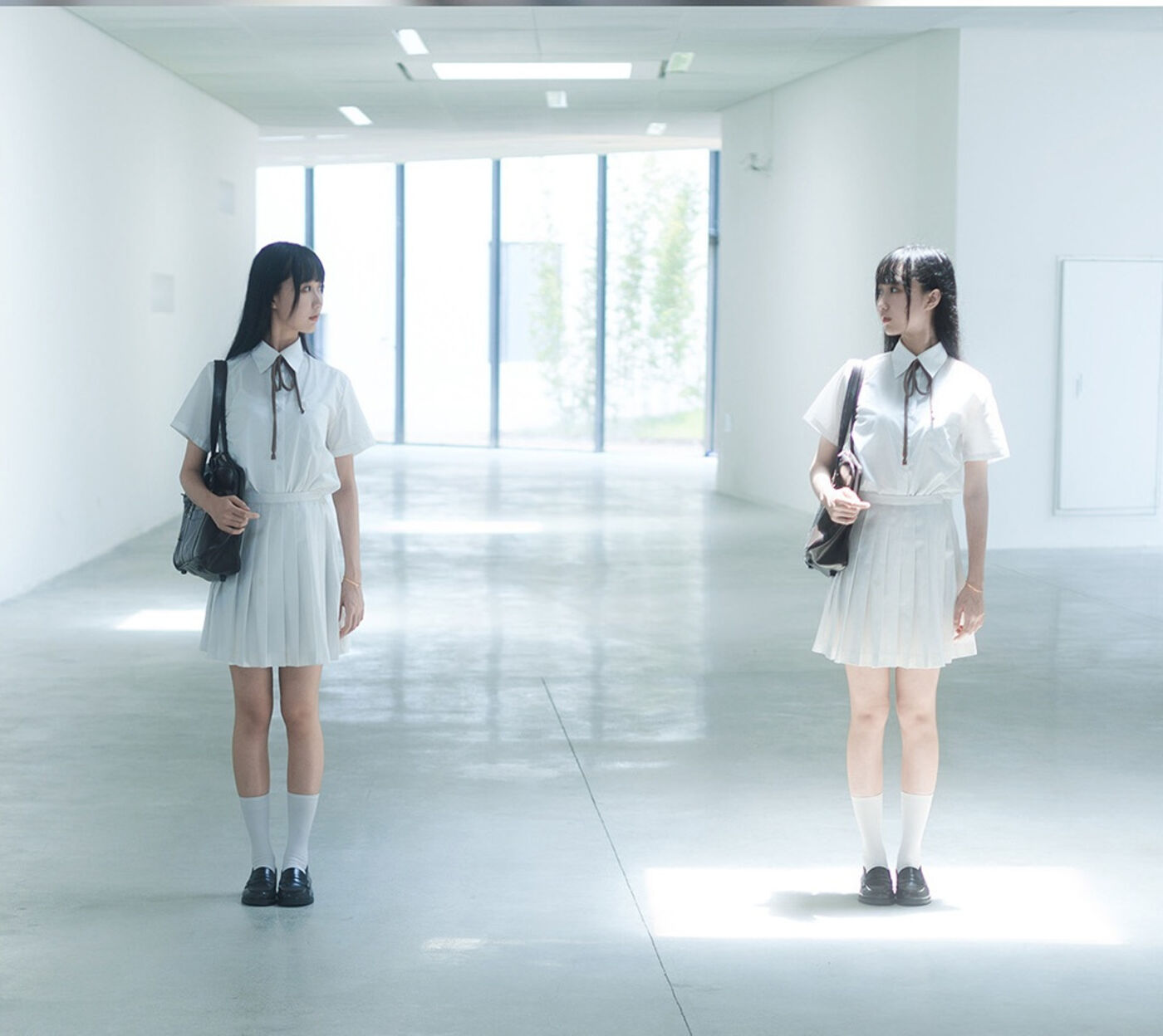 木绵绵OwO  白裙jk [35P]插图1