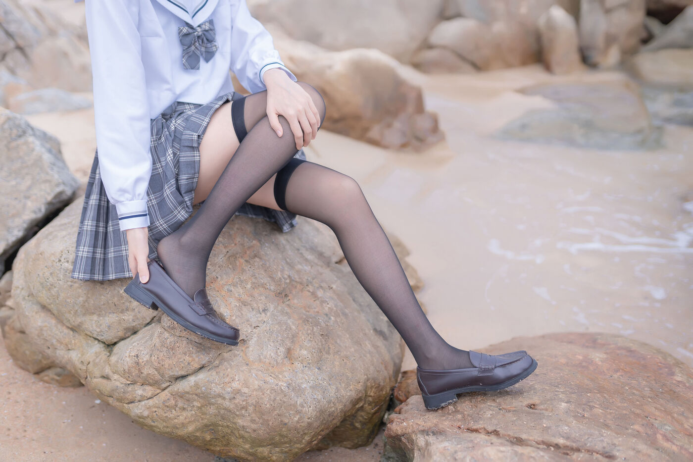 木绵绵OwO  海边JK [40P]插图1