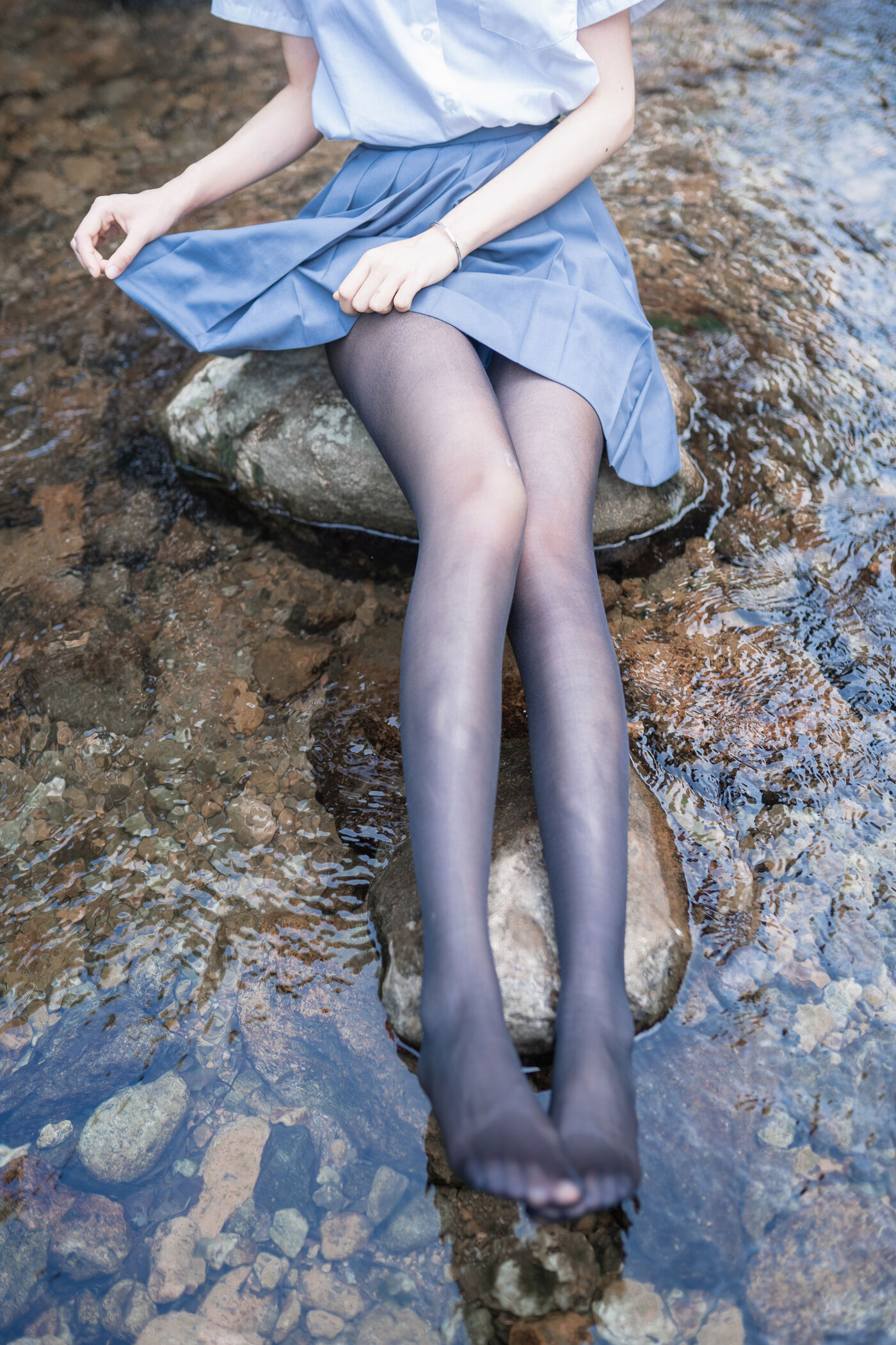 木绵绵OwO  水色溪边制服 [51P]插图8
