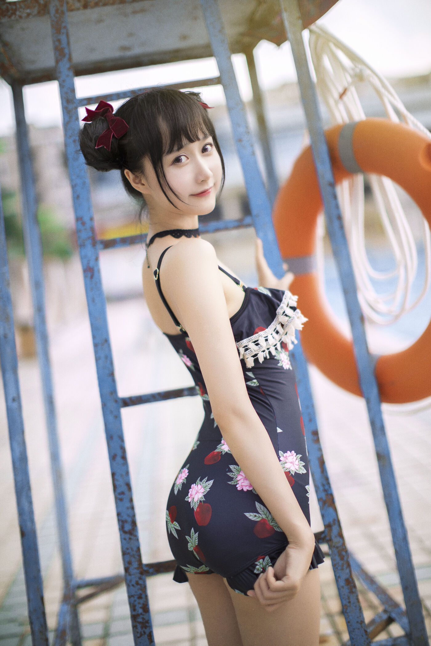 木绵绵OwO  草莓泳衣 [40P]插图1