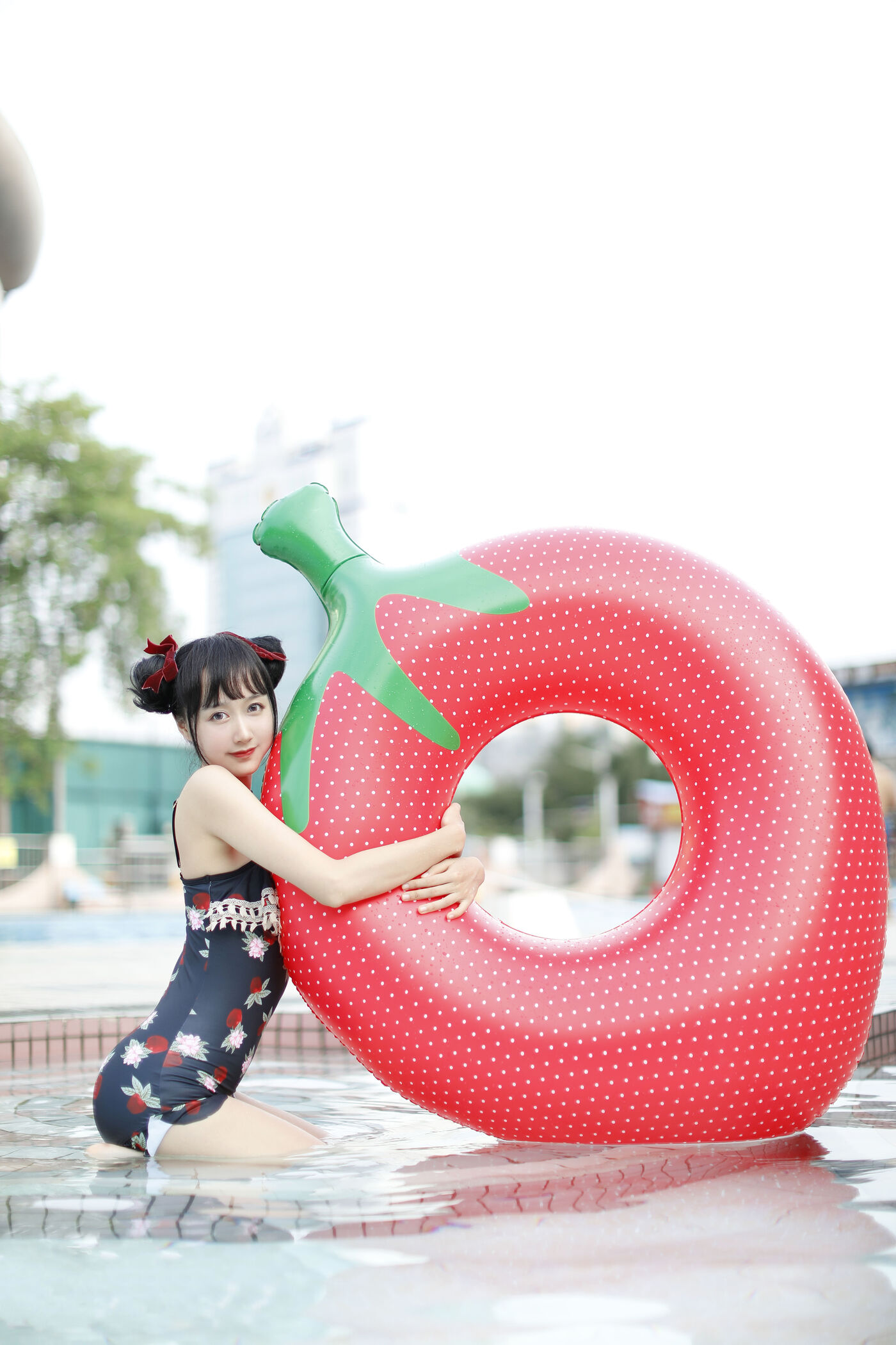 木绵绵OwO  草莓泳衣 [40P]插图5