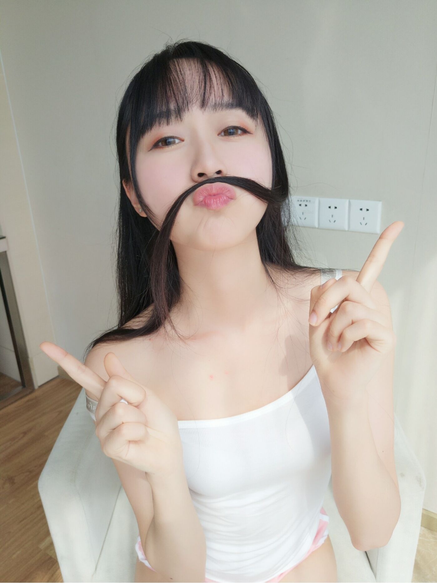 木绵绵OwO  白色背心 cos [28P]插图3