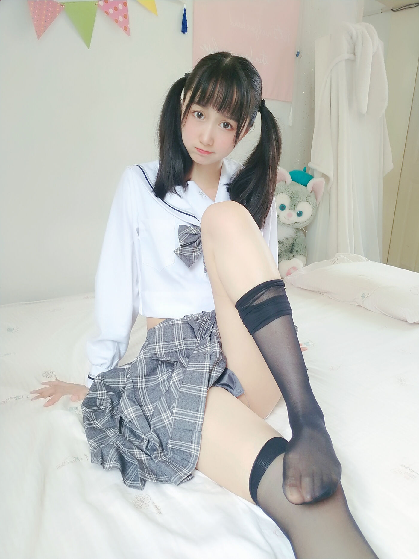 木绵绵OwO  灰格子jk [21P]插图9