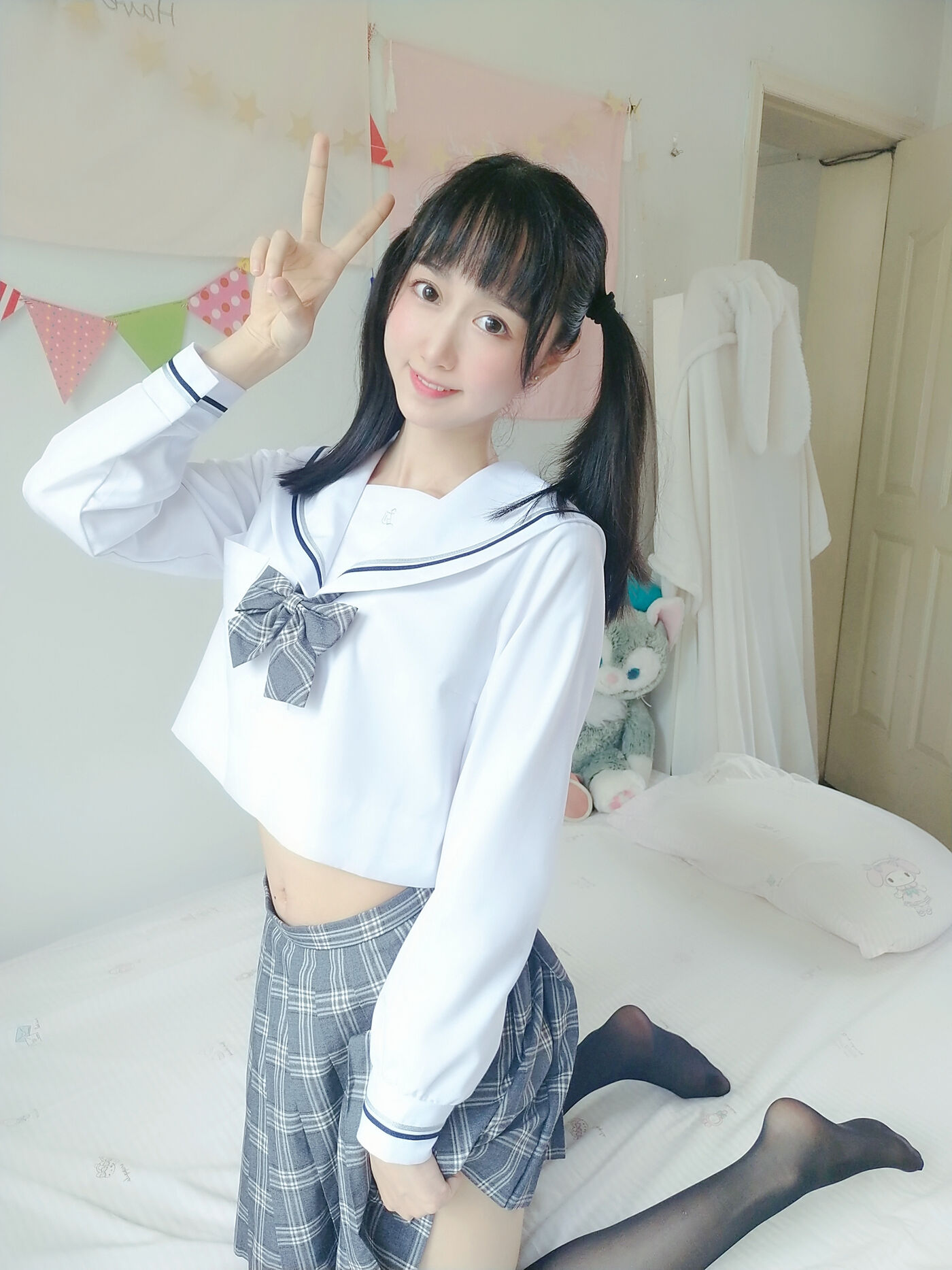 木绵绵OwO  灰格子jk [21P]插图2