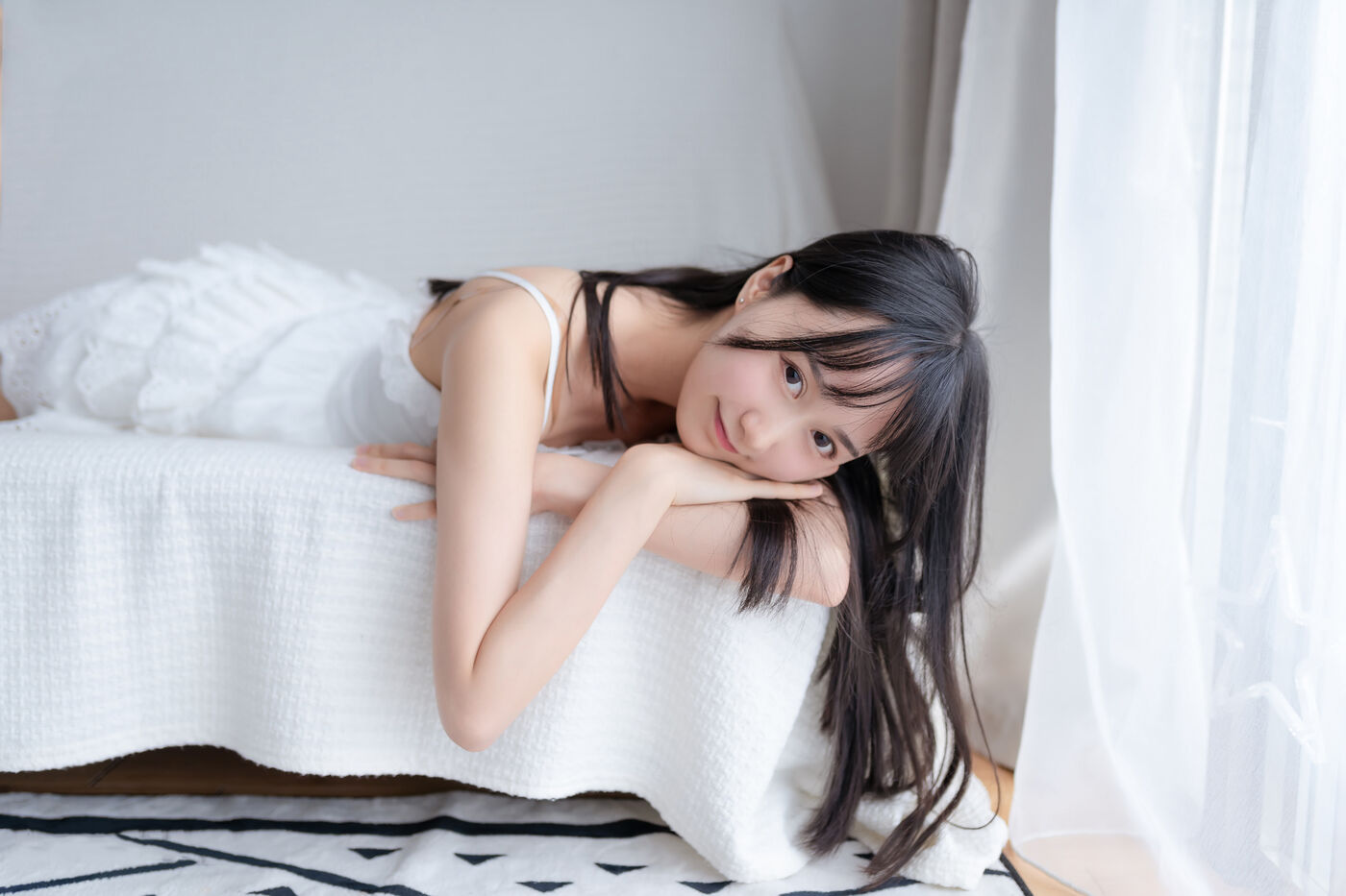 木绵绵OwO  白色睡裙 [40P]插图9