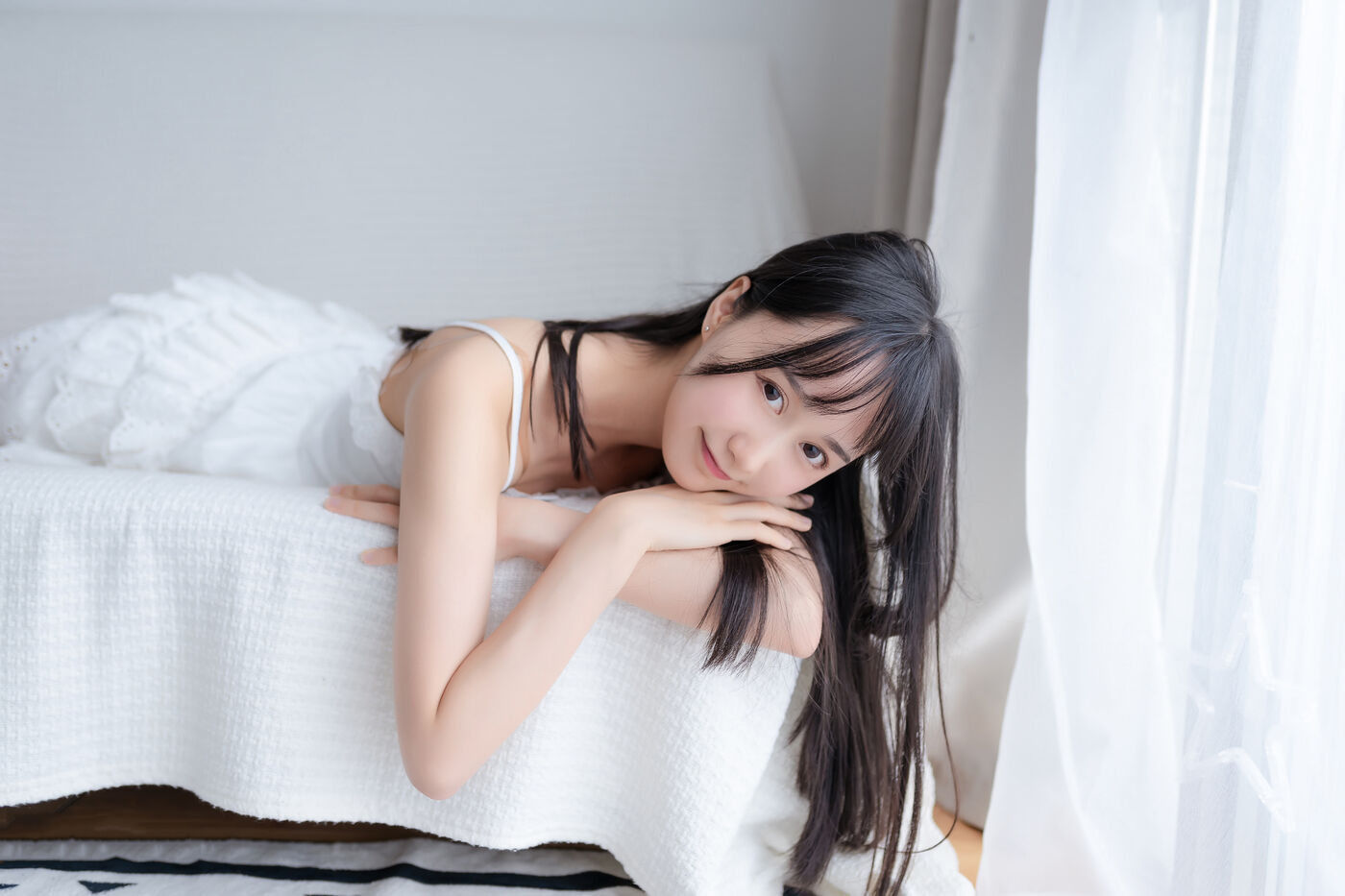 木绵绵OwO  白色睡裙 [40P]插图9