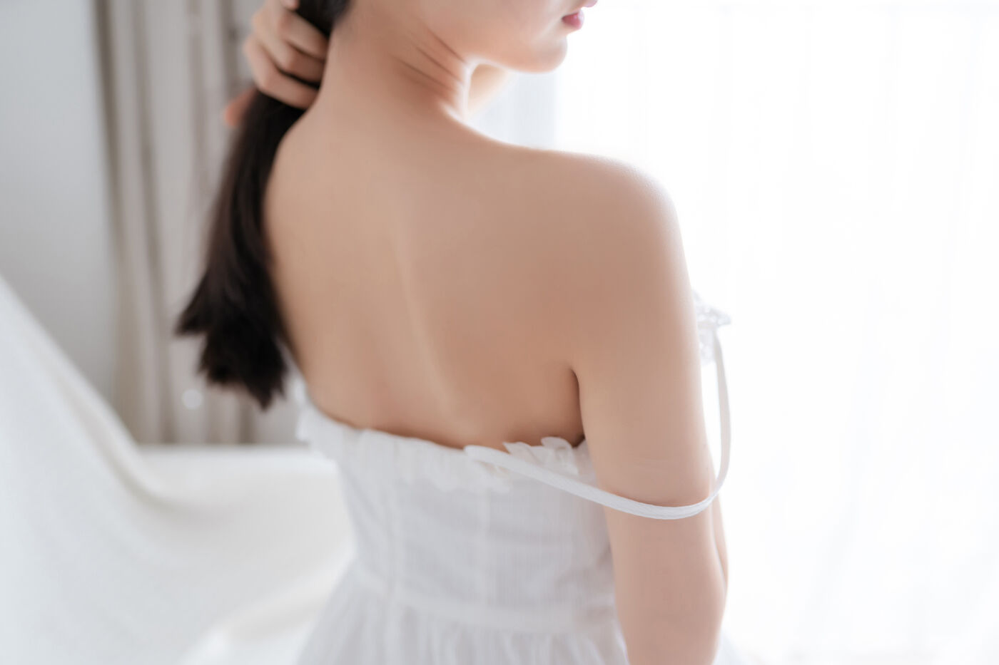 木绵绵OwO  白色睡裙 [40P]插图