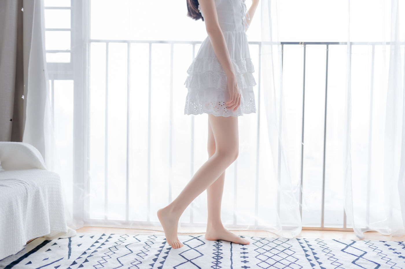 木绵绵OwO  白色睡裙 [40P]插图4