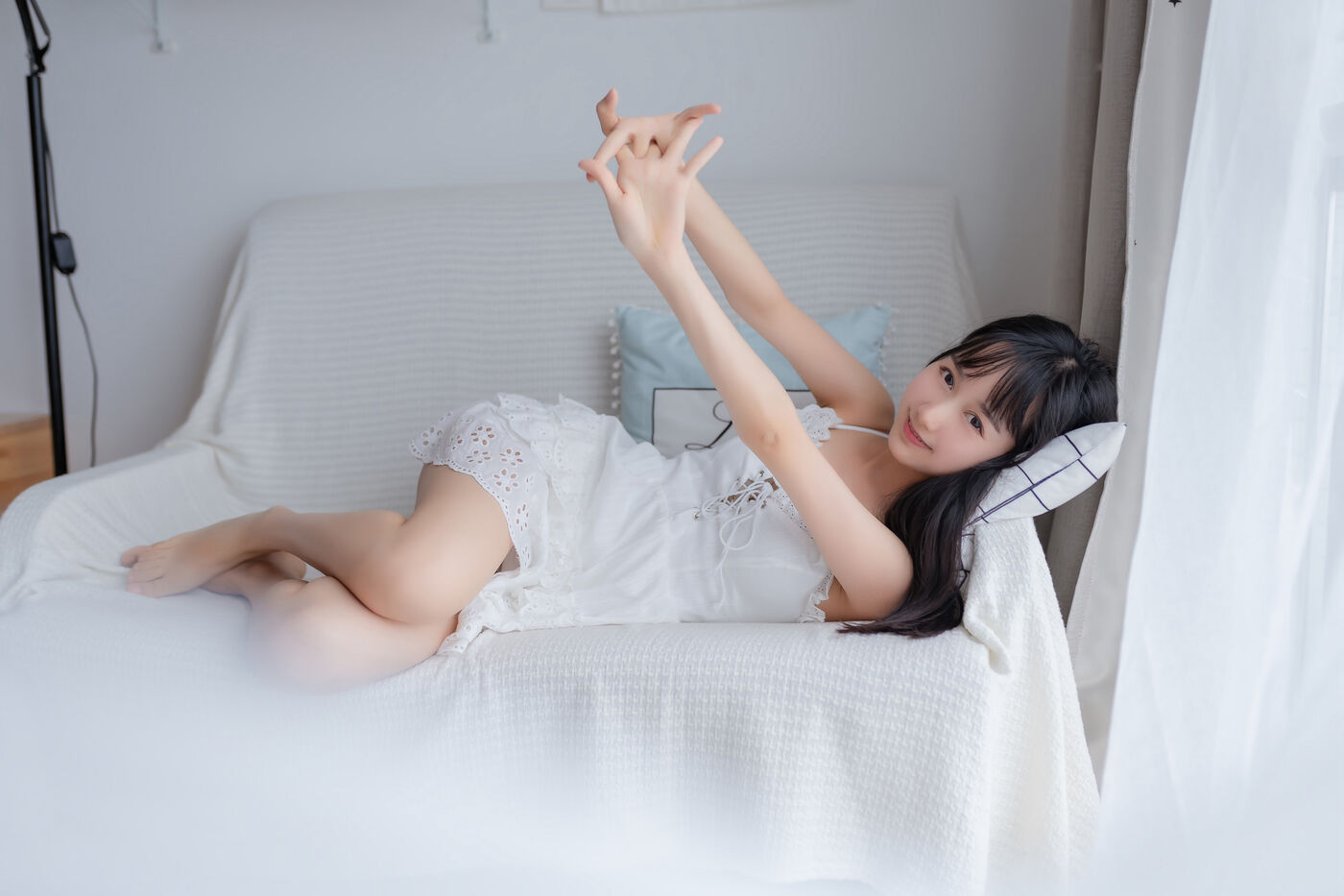 木绵绵OwO  白色睡裙 [40P]插图5