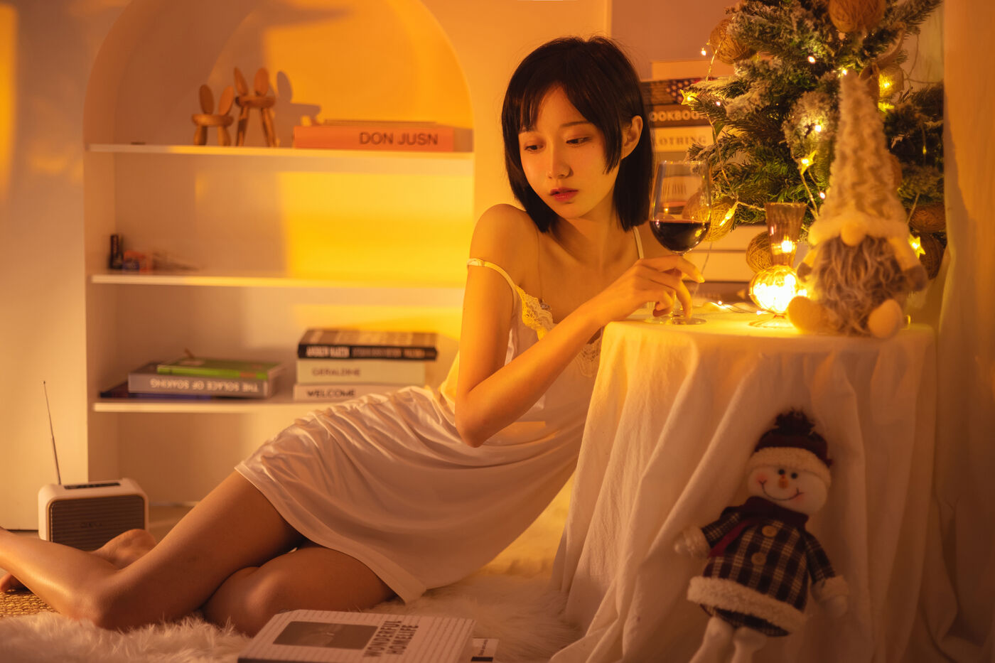 木绵绵OwO  红酒好喝 [28P]插图5