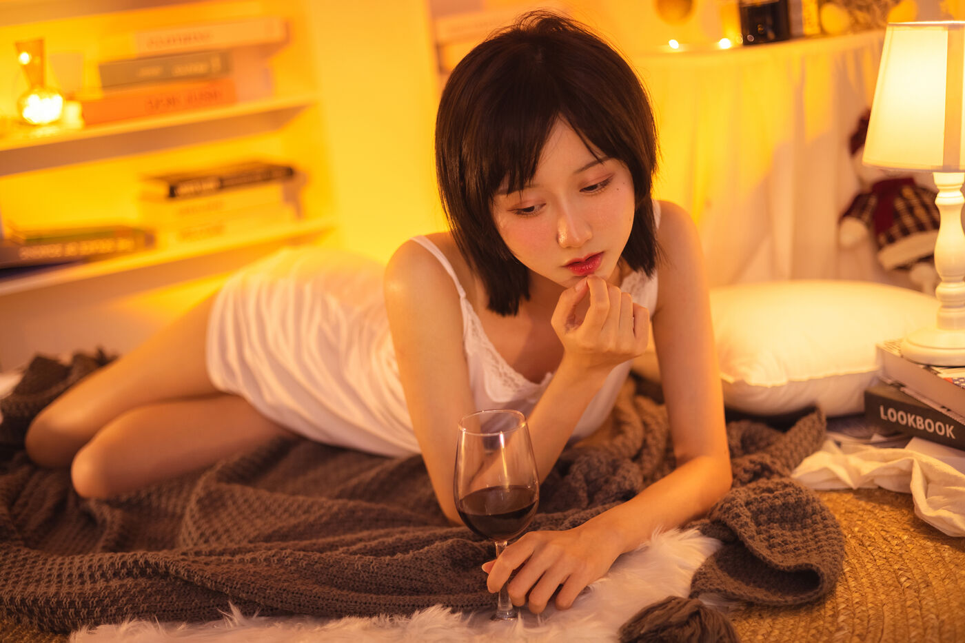 木绵绵OwO  红酒好喝 [28P]插图8
