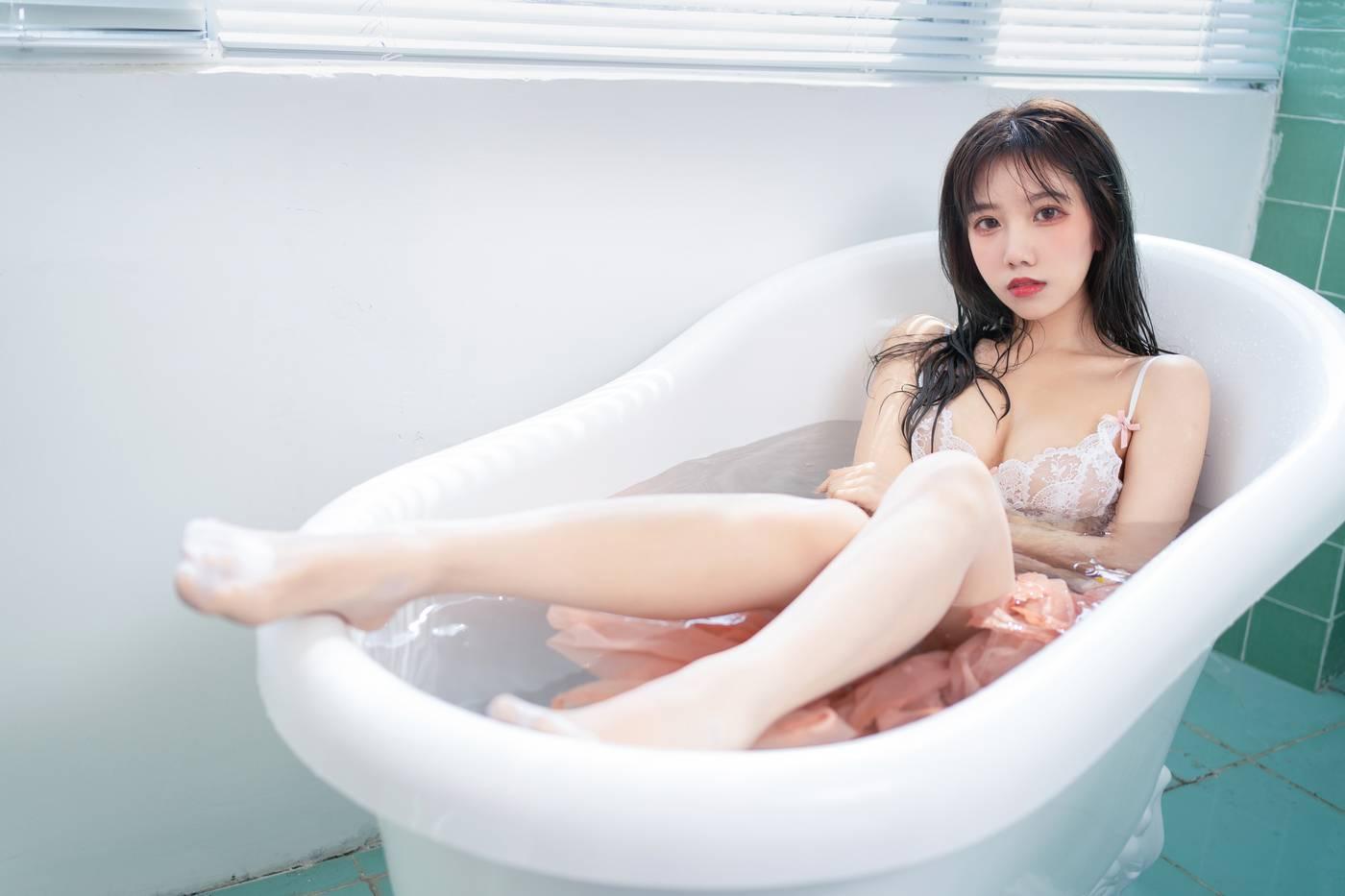 果咩酱w – NO.24 浴缸 [25P]插图2