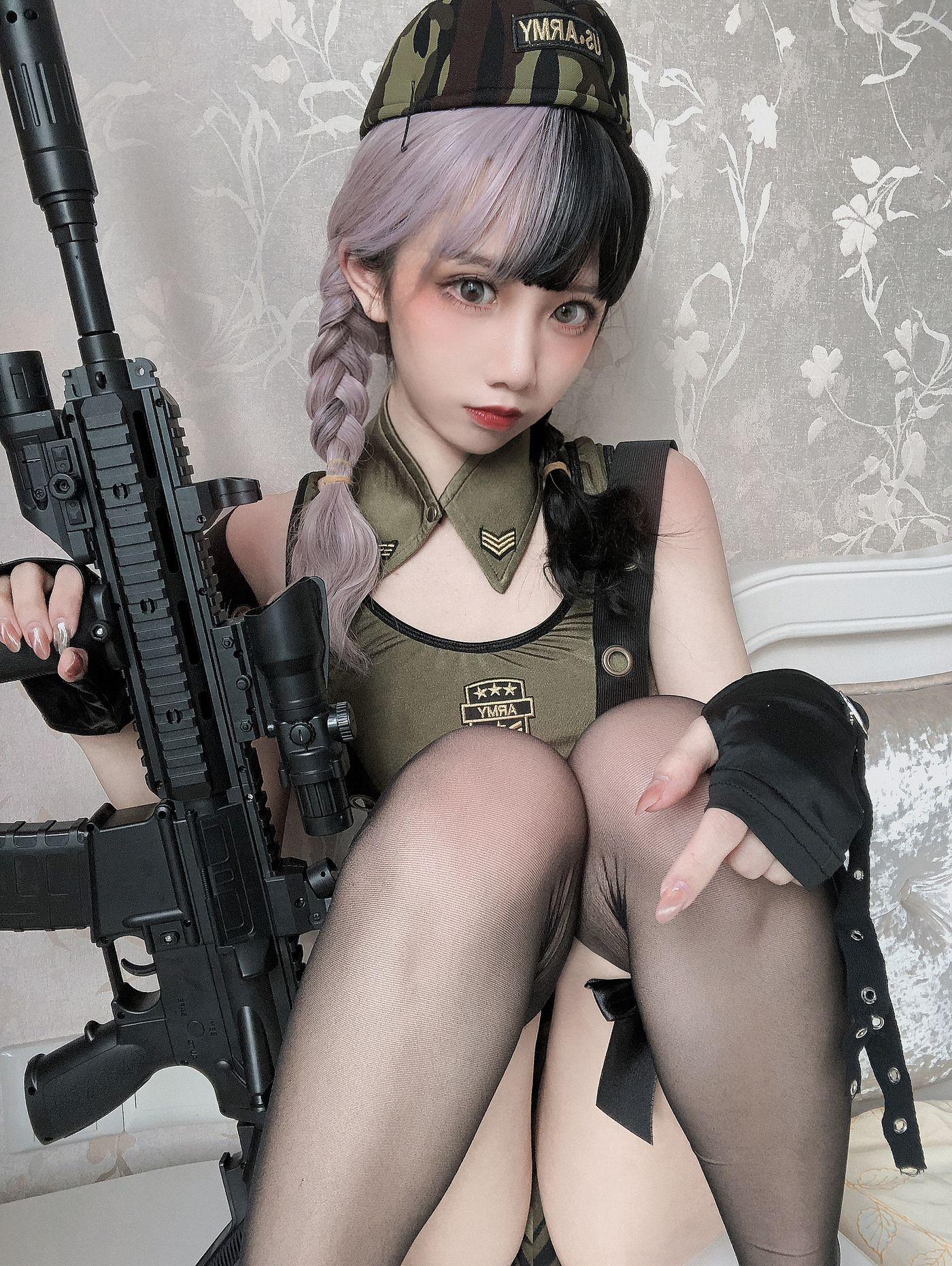 果咩酱w NO.019 战地甜心[20P]插图
