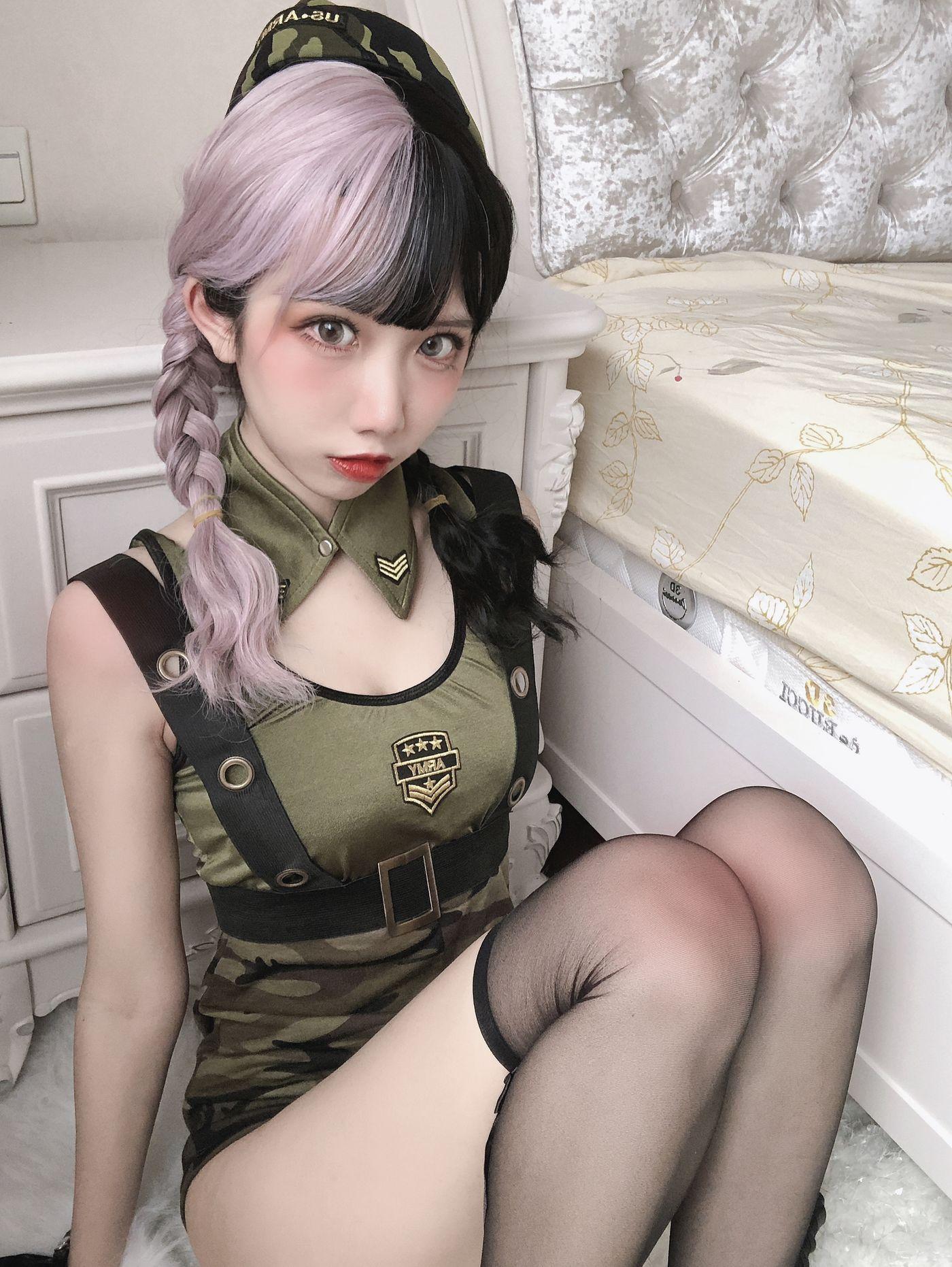 果咩酱w NO.019 战地甜心[20P]插图3