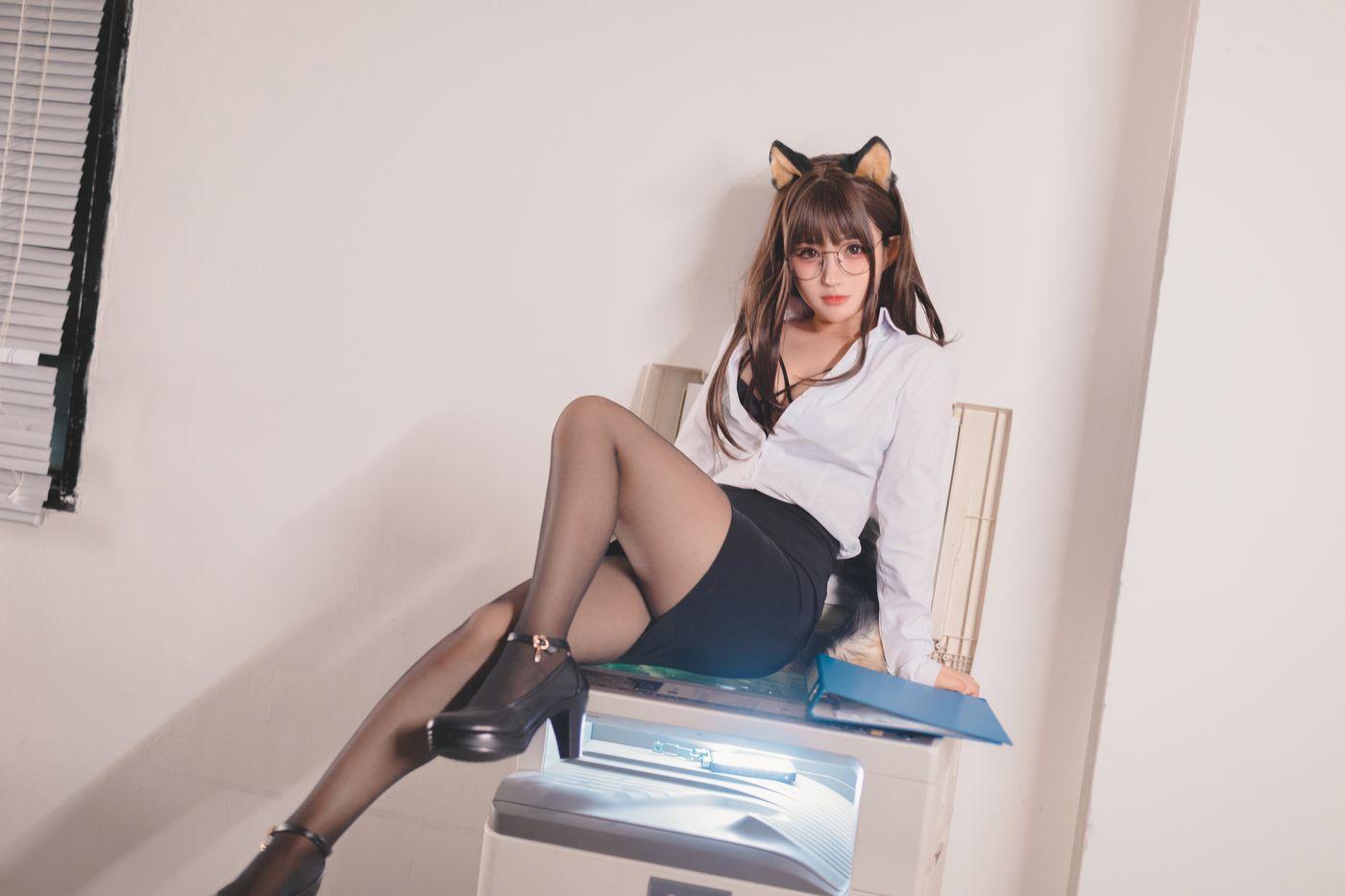 桜井宁宁 NO.039 柴犬秘书OL[58P]插图3