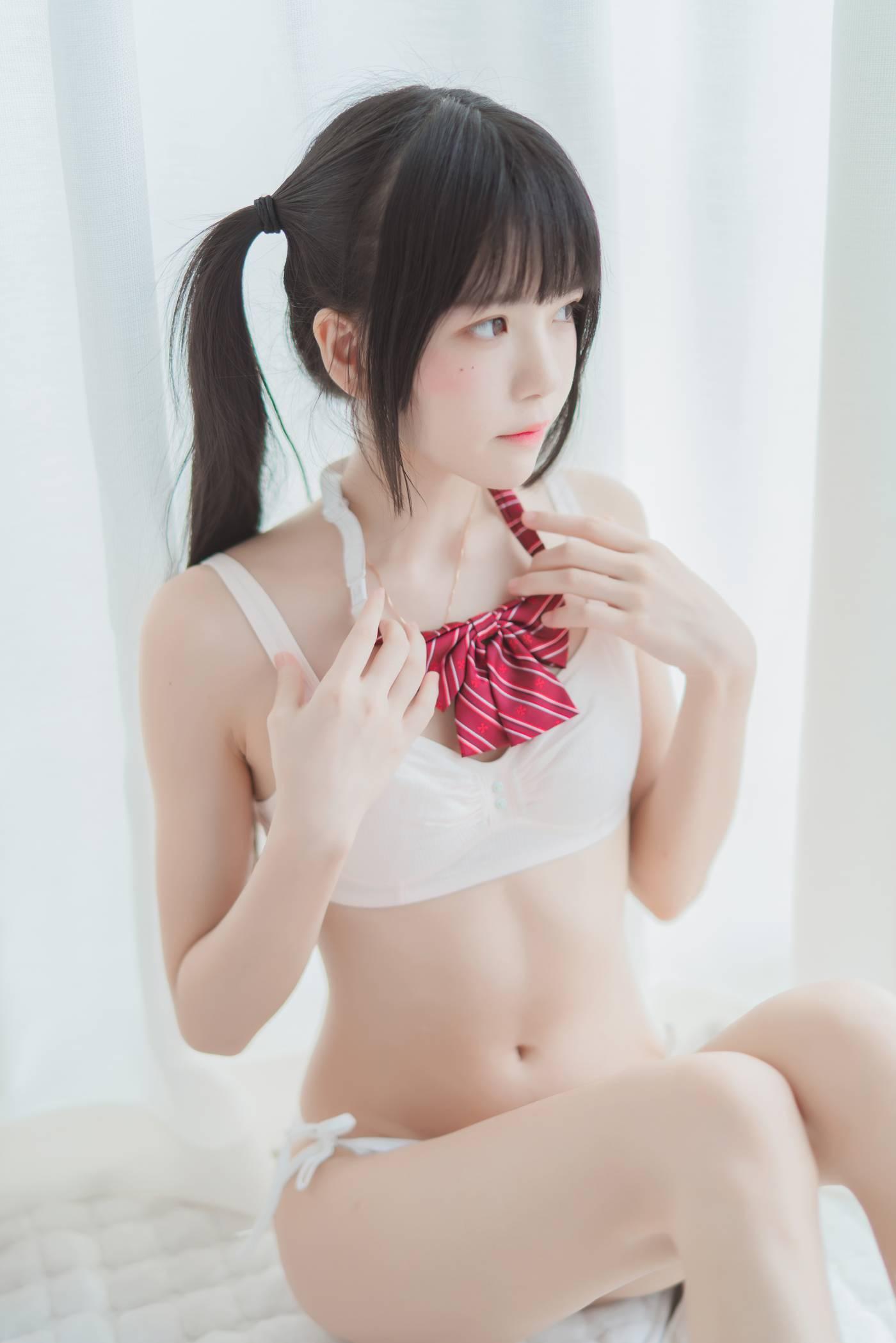 桜桃喵 – NO.53 未熟2 心形胖次 [111P]插图