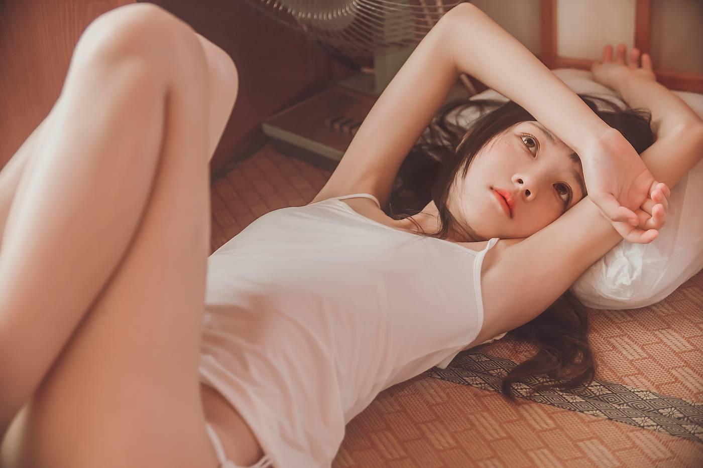 桜桃喵 – NO.50 未熟1 小背心换水手服 [144P]插图9