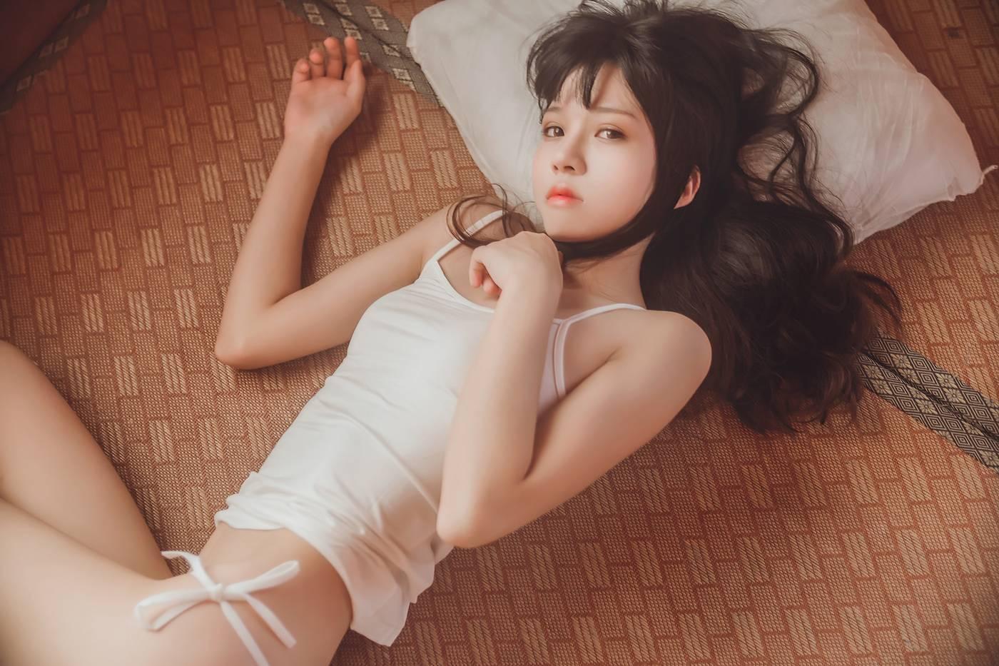 桜桃喵 – NO.50 未熟1 小背心换水手服 [144P]插图5