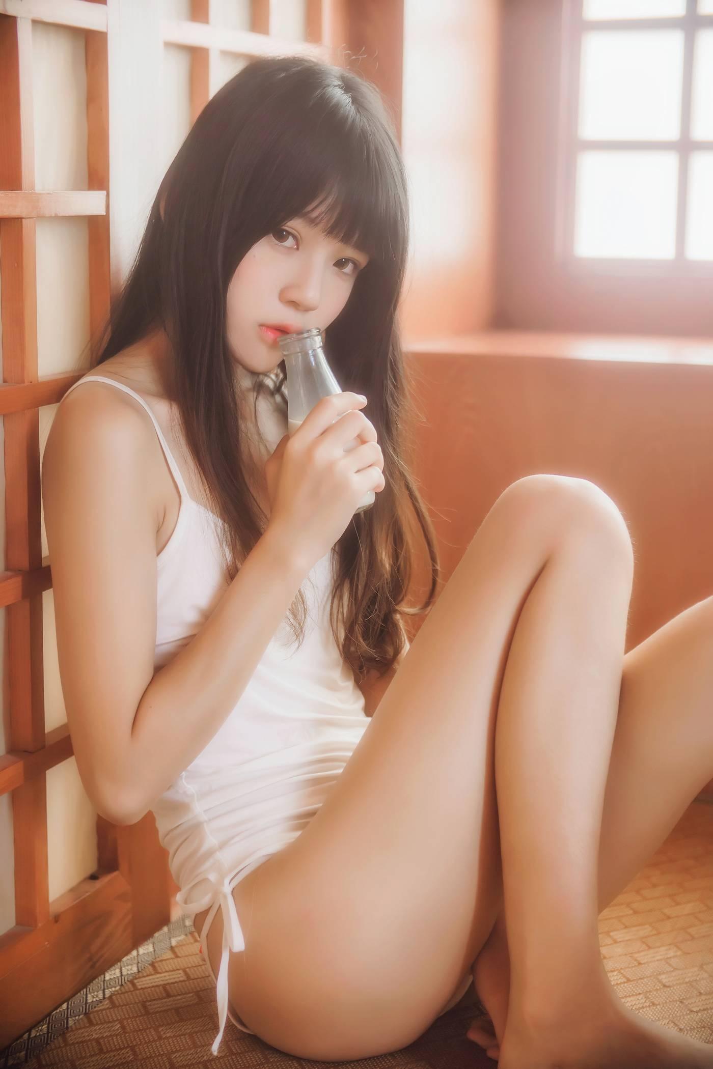 桜桃喵 – NO.50 未熟1 小背心换水手服 [144P]插图5