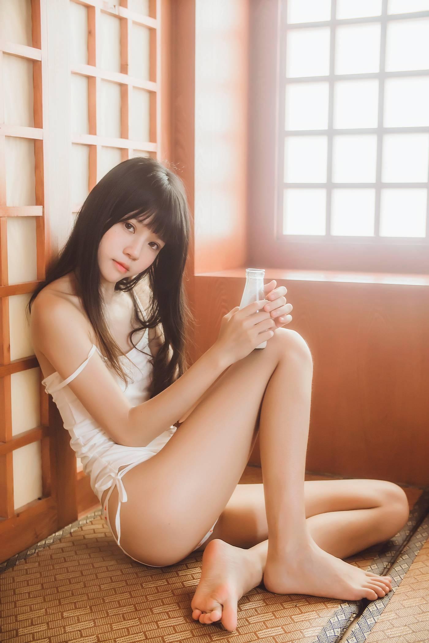 桜桃喵 – NO.50 未熟1 小背心换水手服 [144P]插图1