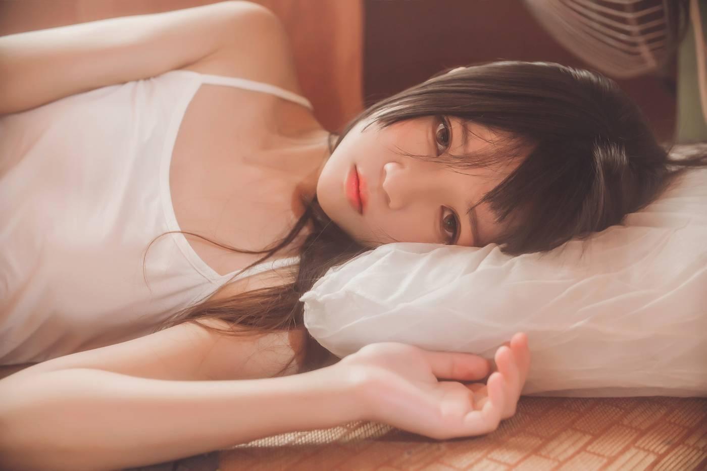 桜桃喵 – NO.50 未熟1 小背心换水手服 [144P]插图8