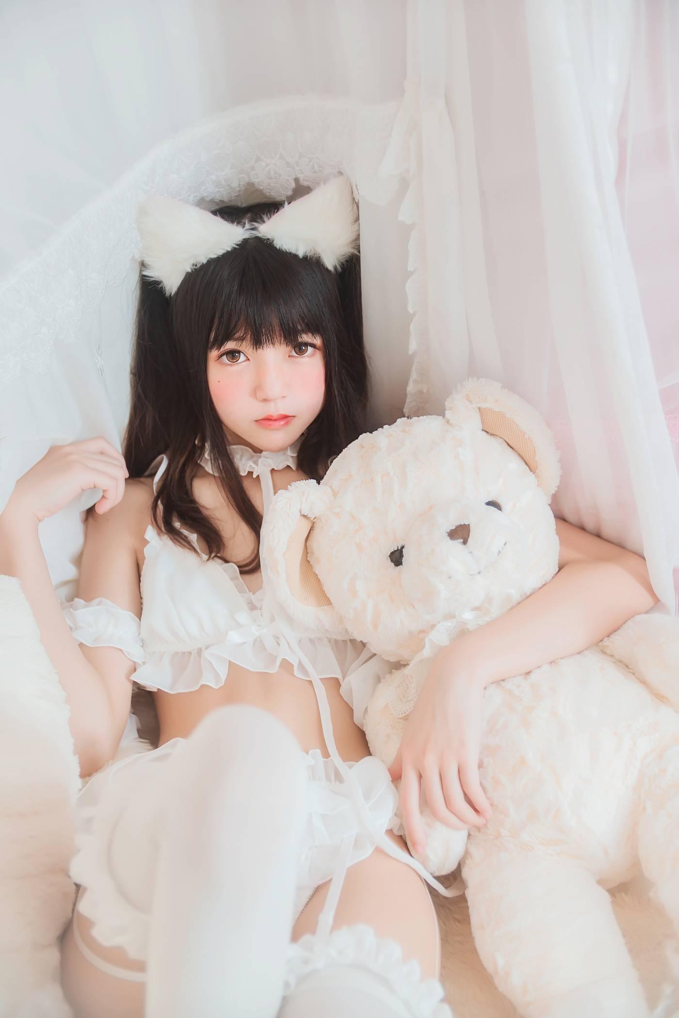 桜桃喵 – NO.68 白猫 [32P]插图3