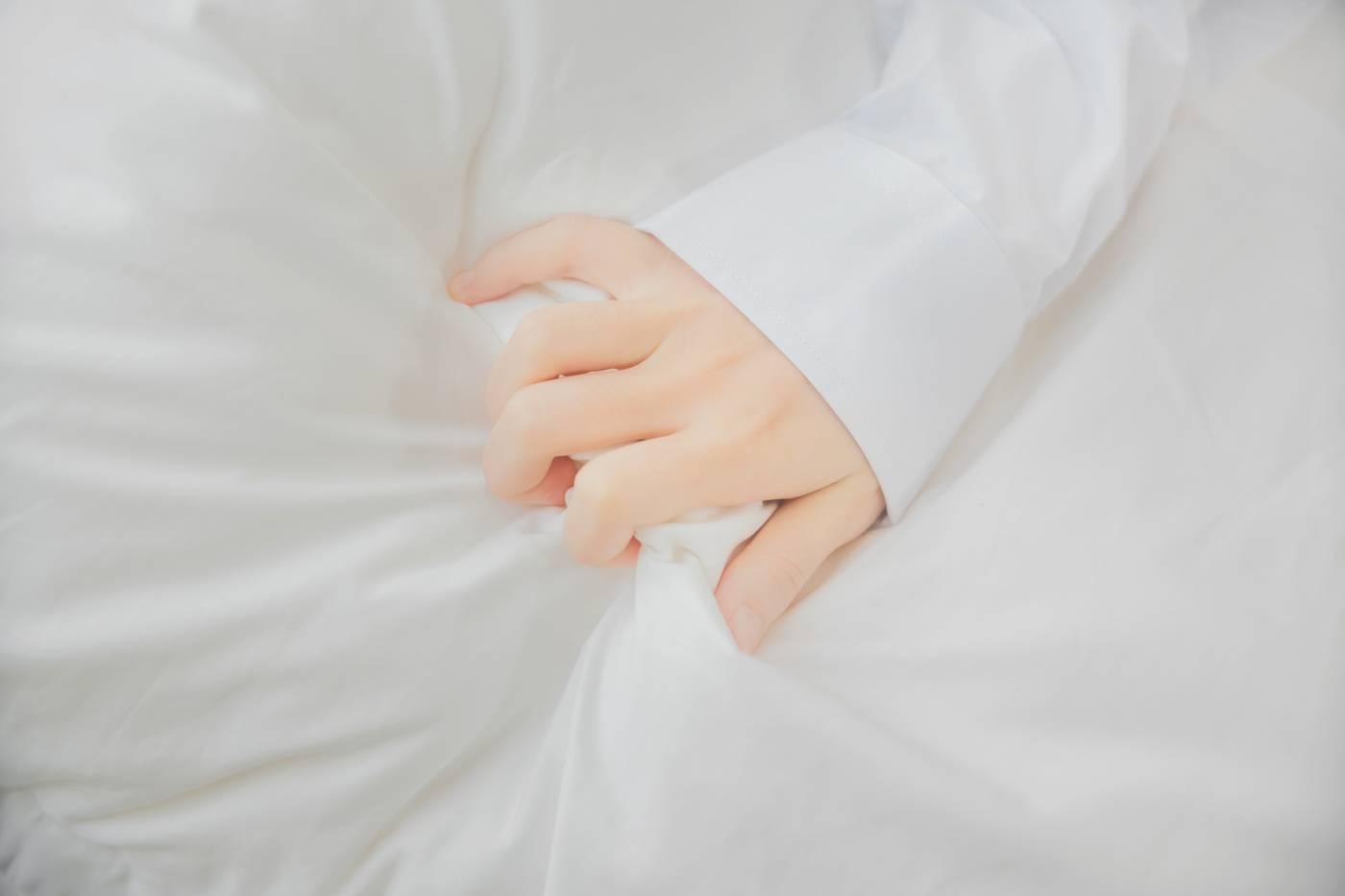 桜桃喵 – NO.69 白衬衫双马尾 [47P]插图8