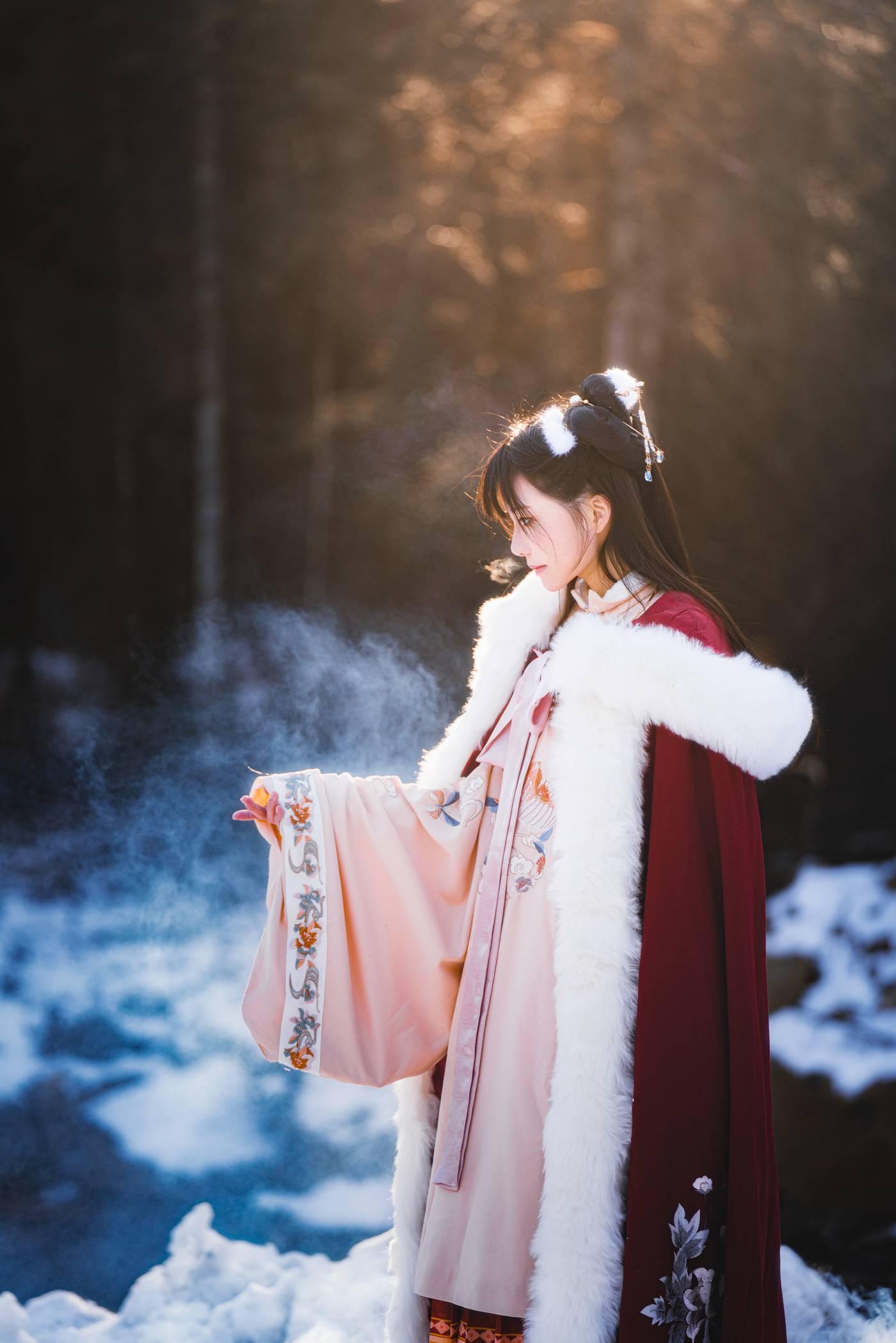 桜桃喵 – NO.96 熹微 [30P]插图3