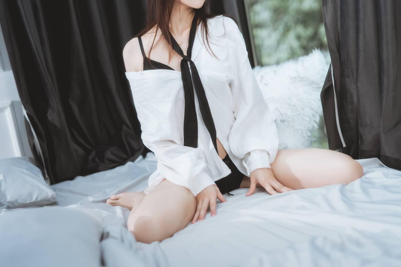 桜桃喵 – NO.125 狼来了01 [72P]插图1