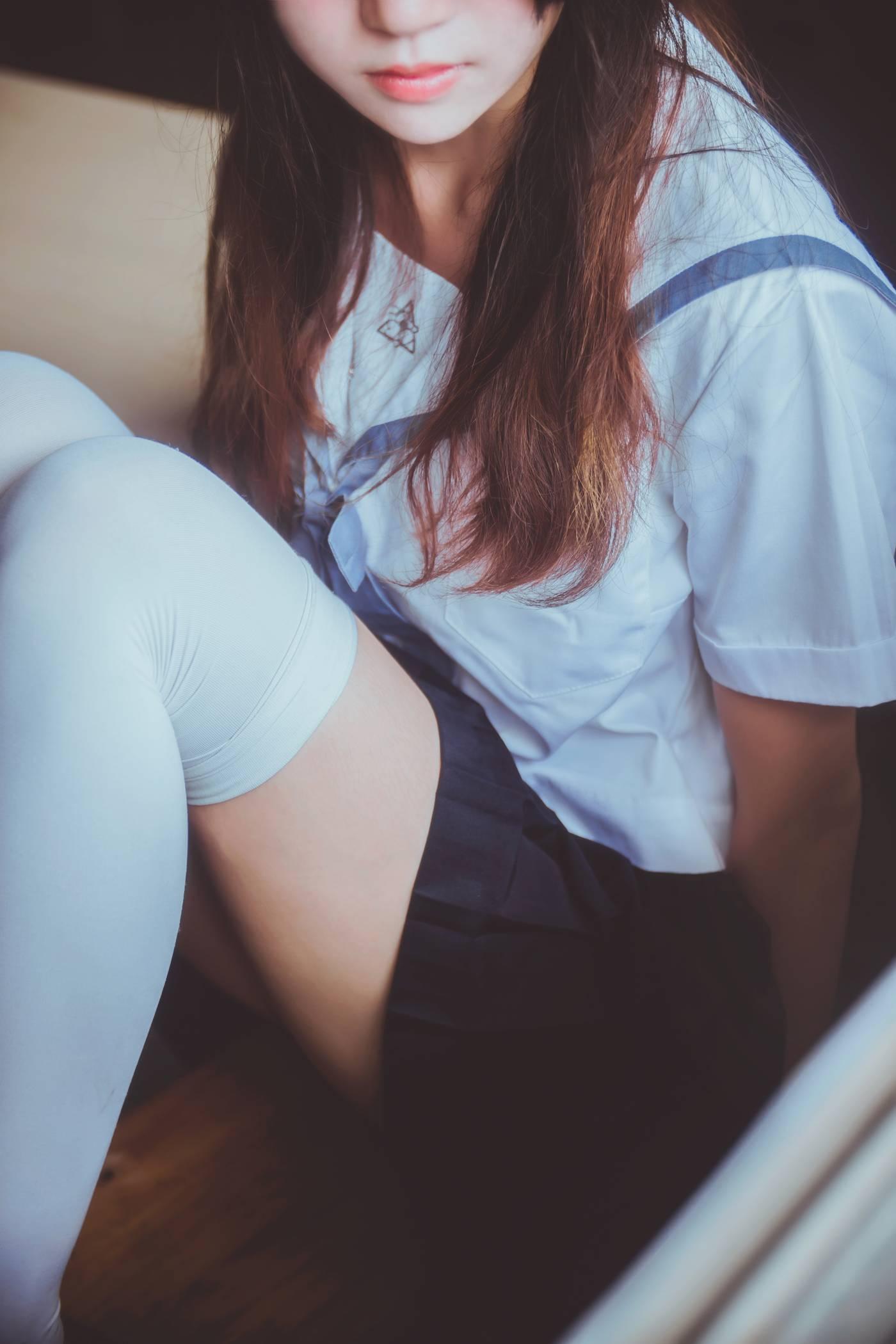 桜桃喵 – NO.78 蓝白水手服 [39P]插图2