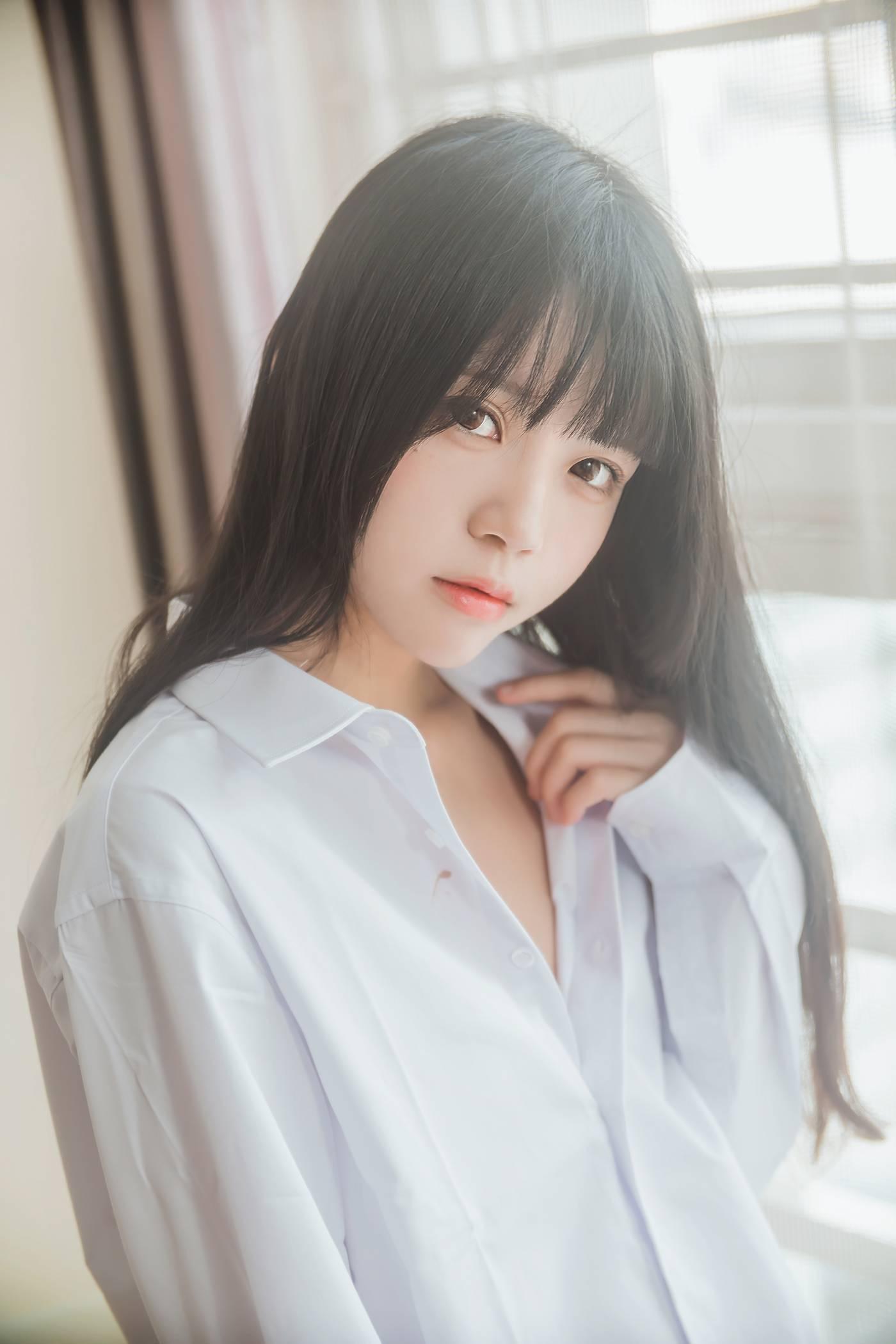 桜桃喵 – NO.70 白衬衫散发 [49P]插图6