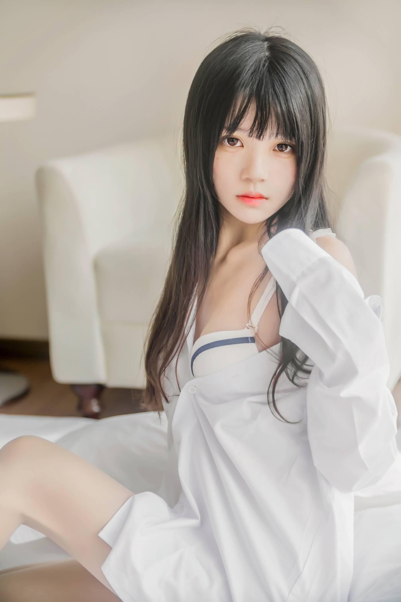 桜桃喵 – NO.70 白衬衫散发 [49P]插图9
