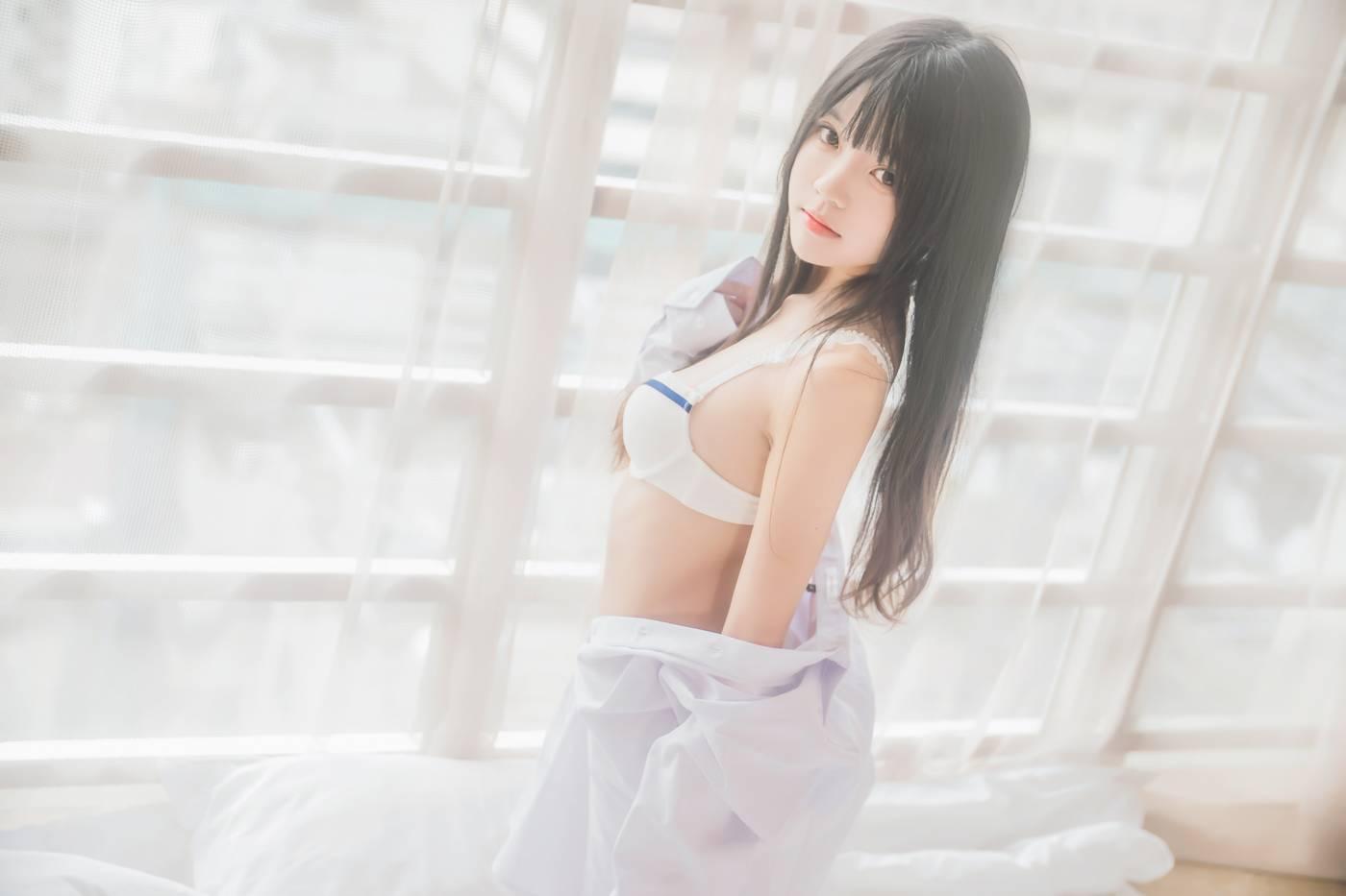 桜桃喵 – NO.70 白衬衫散发 [49P]插图6