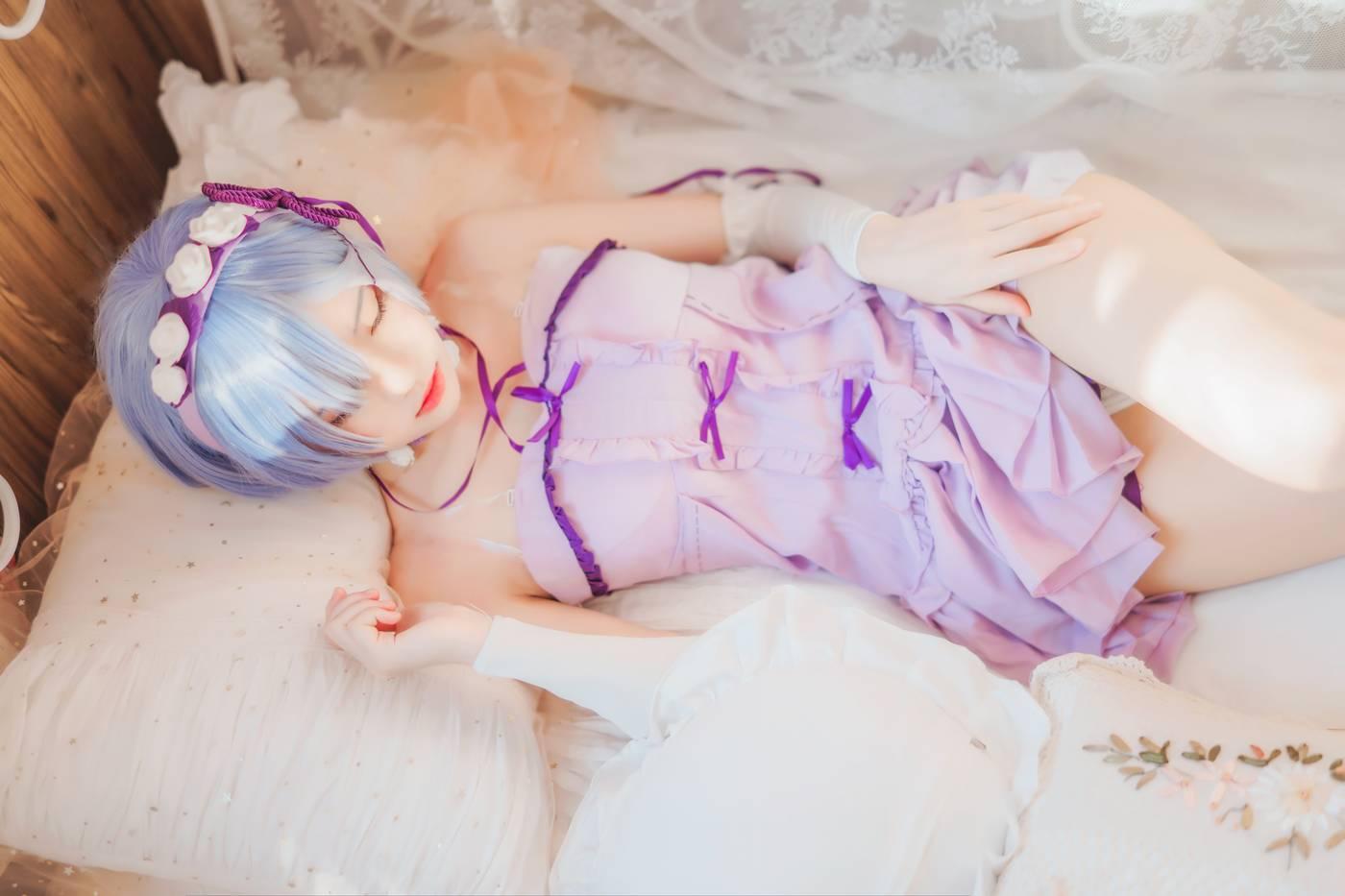 桜桃喵 – NO.136 蕾姆睡裙 [24P]插图8