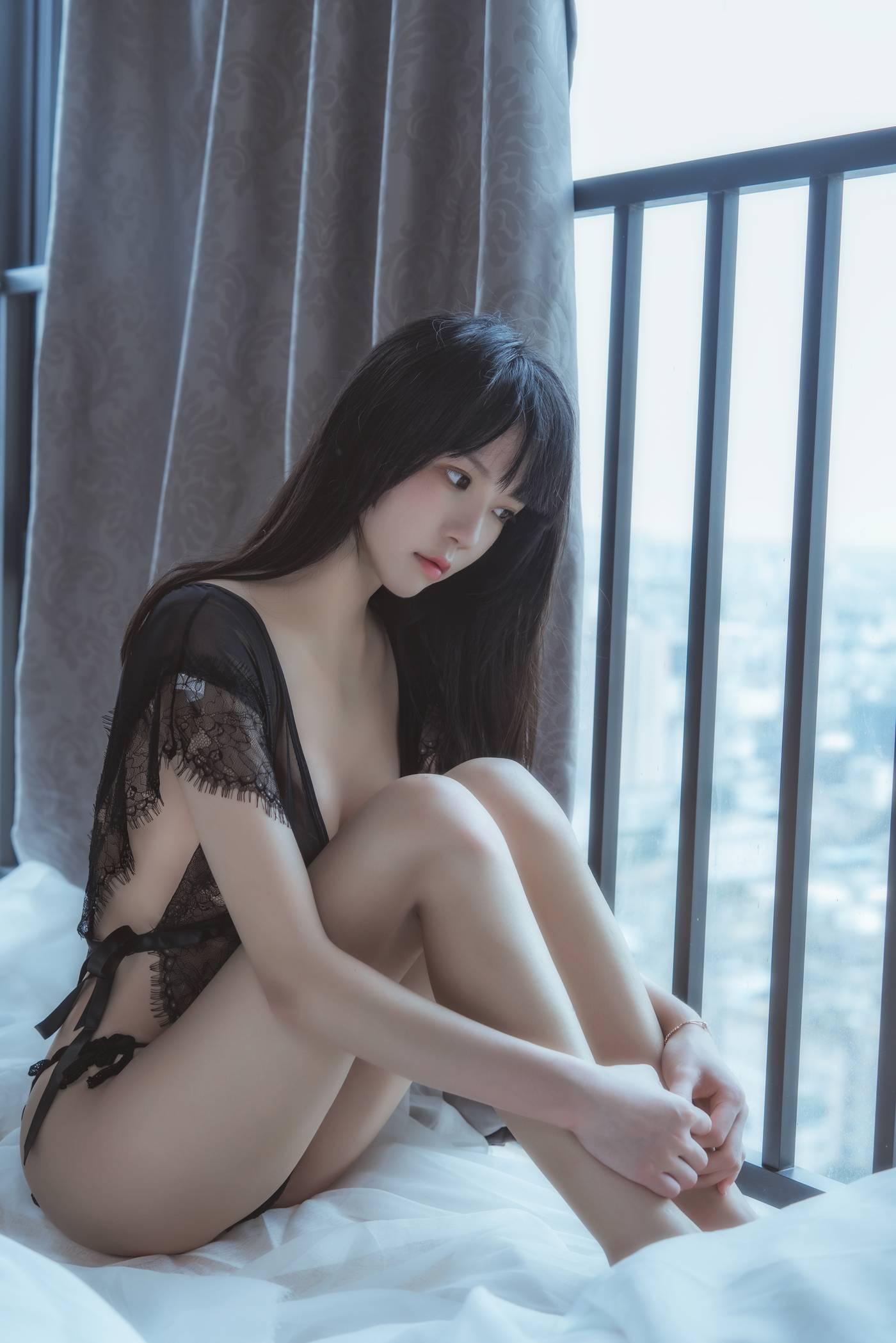 桜桃喵 – NO.118 夜宴三部曲 -2[25P]插图1