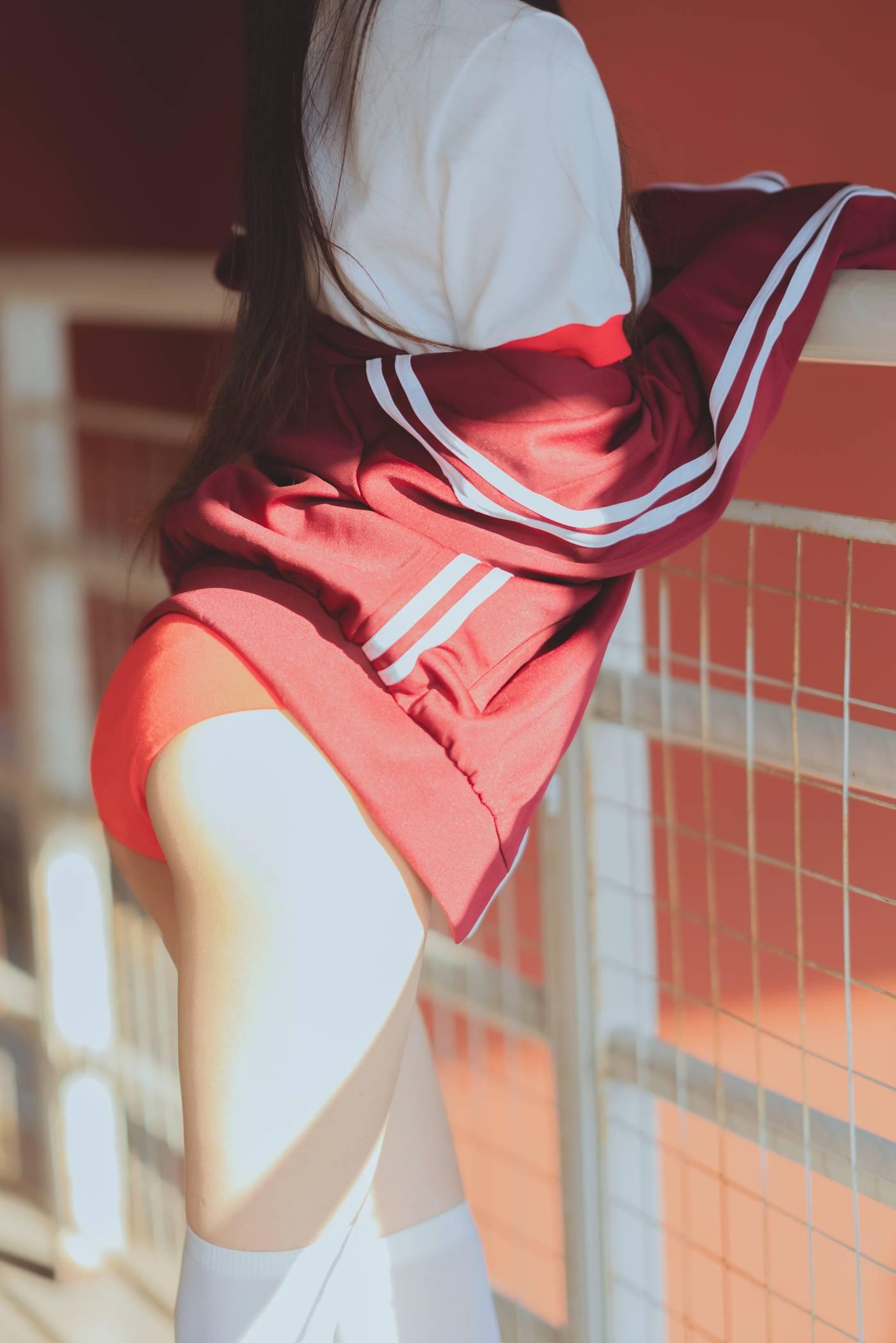 桜桃喵 – NO.54 未熟2 红色体操服 [44P]插图